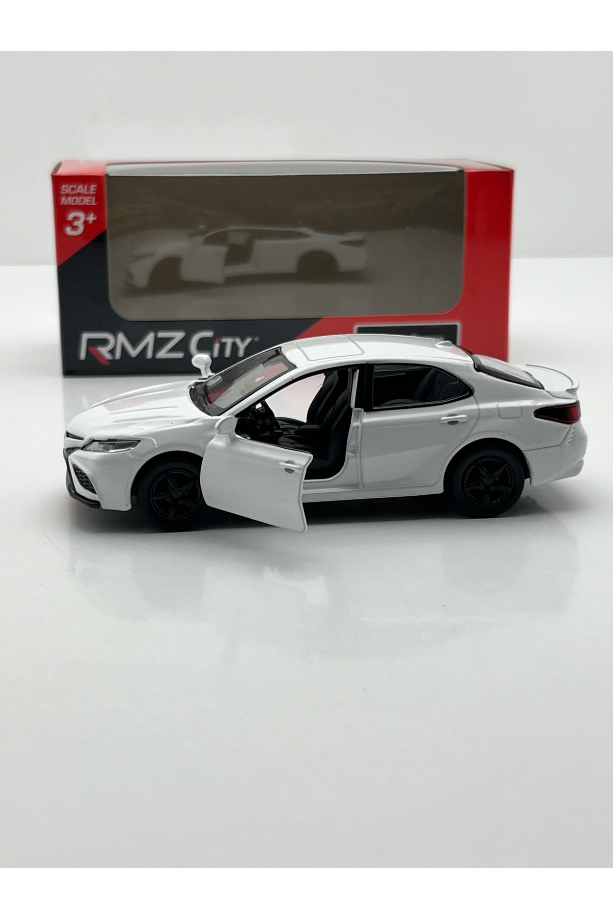 RMZ City RMZ CTİY TOYOTA CAMRY - Fiyatı, Yorumları