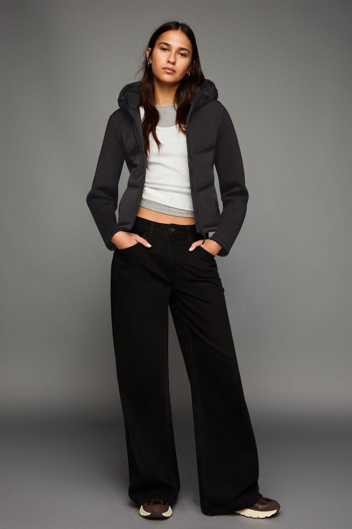 Bershka  Sentetik kauçuk kumaş görünümlü birleşik kapüşonlu ceket - Görsel 3