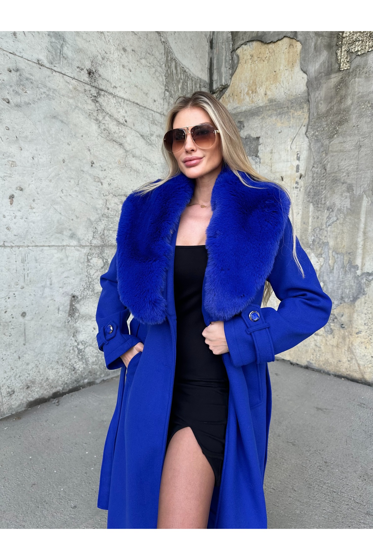 ByRanaBuyuk  Saks Mavisi Yaka Kürklü Uzun Kaşe Kaban - Görsel 6