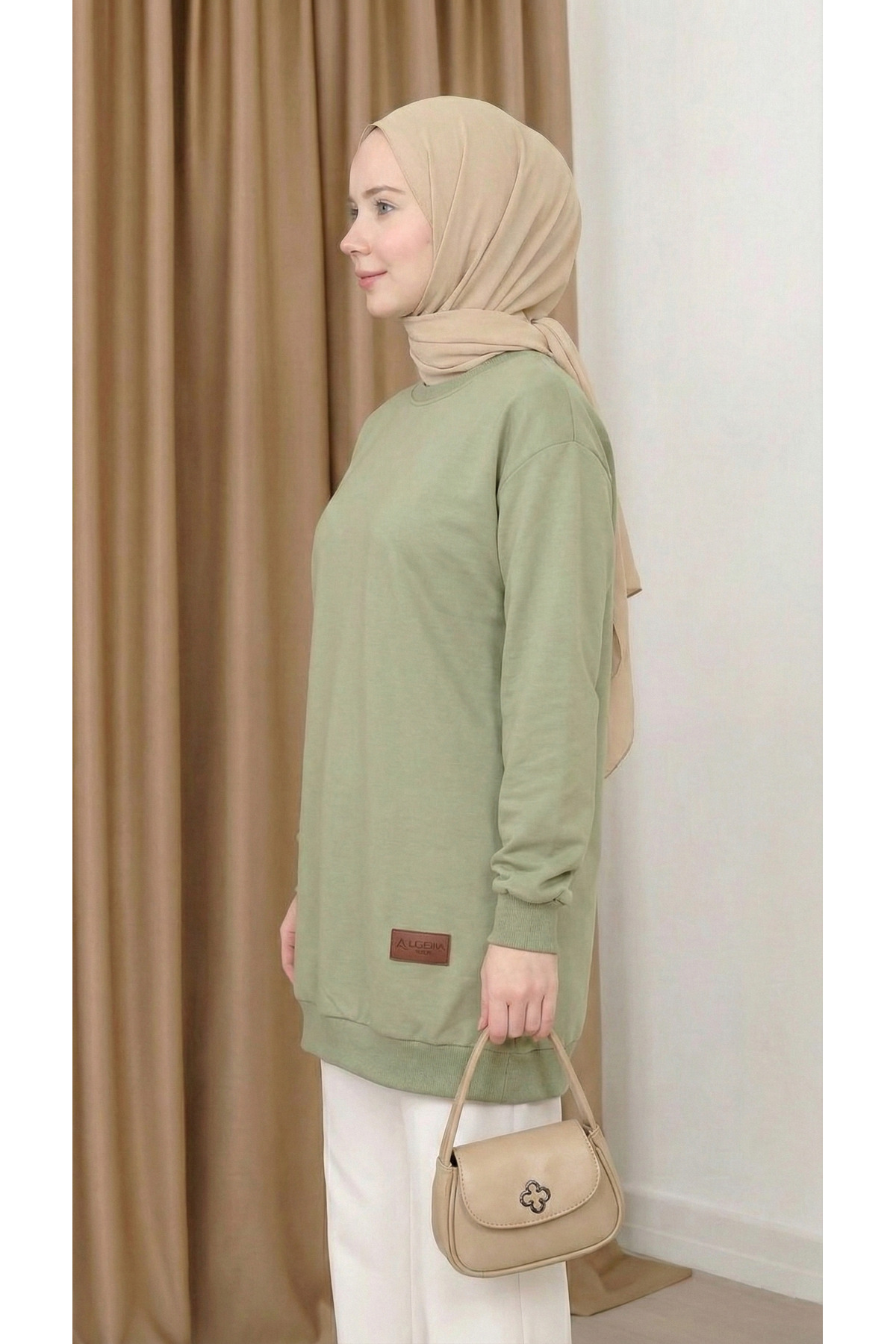 unika boutique Kadın Bisiklet Yaka Tesettür Yırtmaçlı Armalı Tunik Sweat Sweatshirt görsel 4