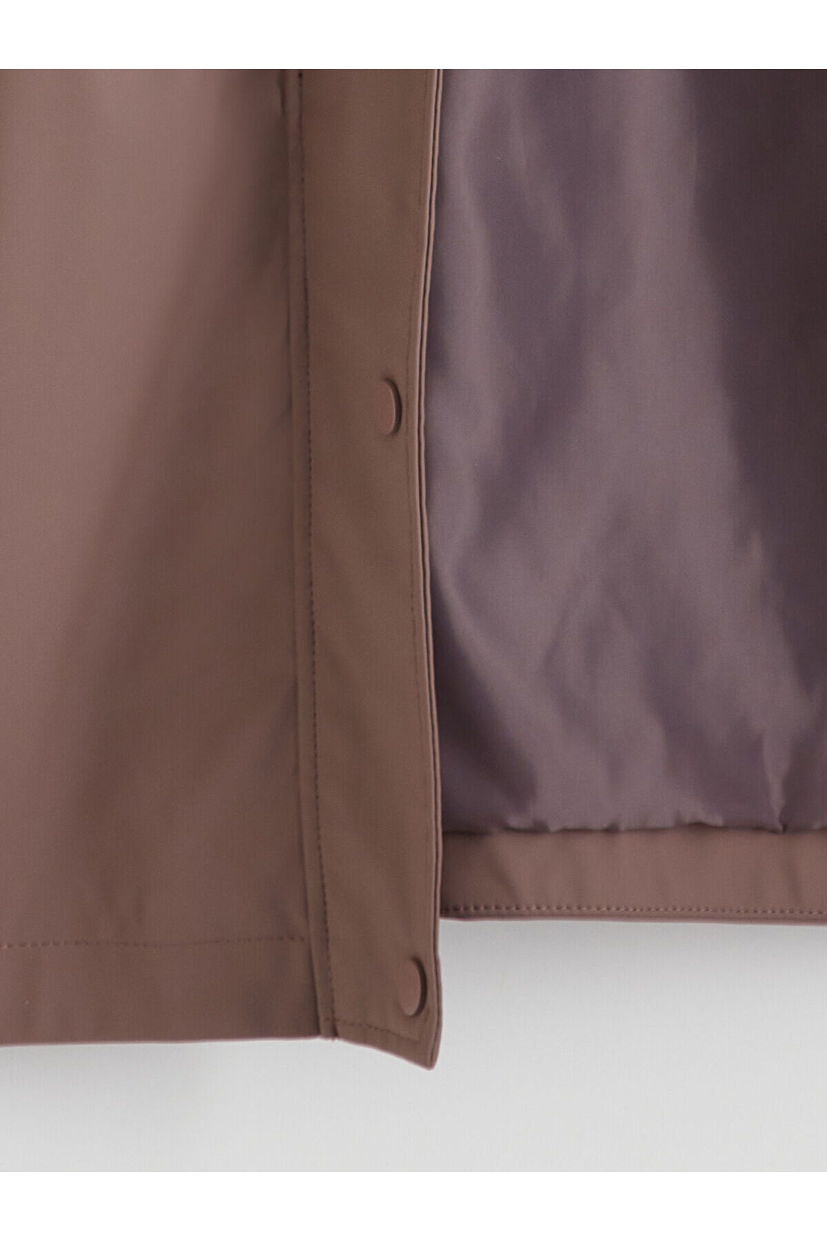LC Waikiki  Kahverengi Kapüşonlu Kadın Yağmurluk - Görsel 7