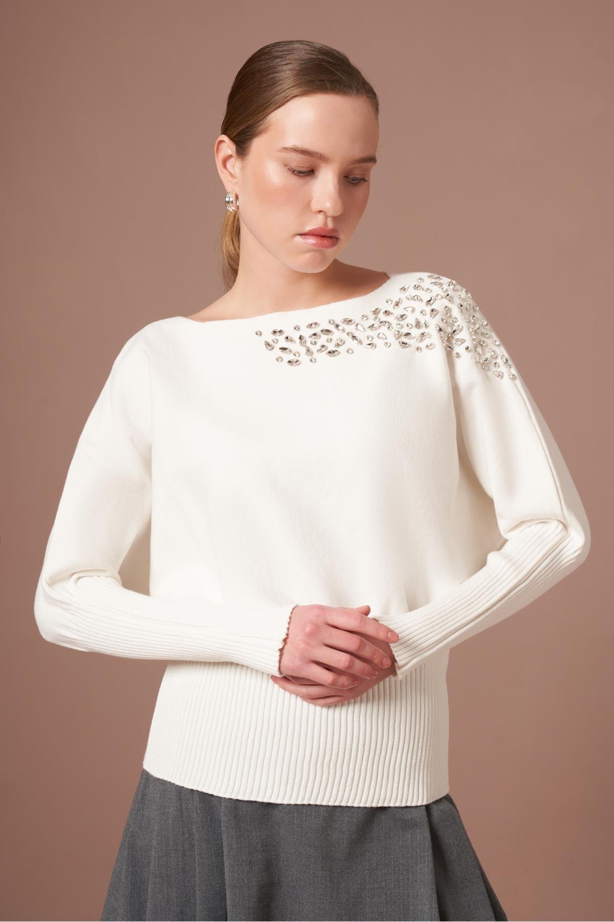 FTZ WOMEN  Kadın Beyoğlu İşlemeli Yarasa Kol Kazak Ekru 25017