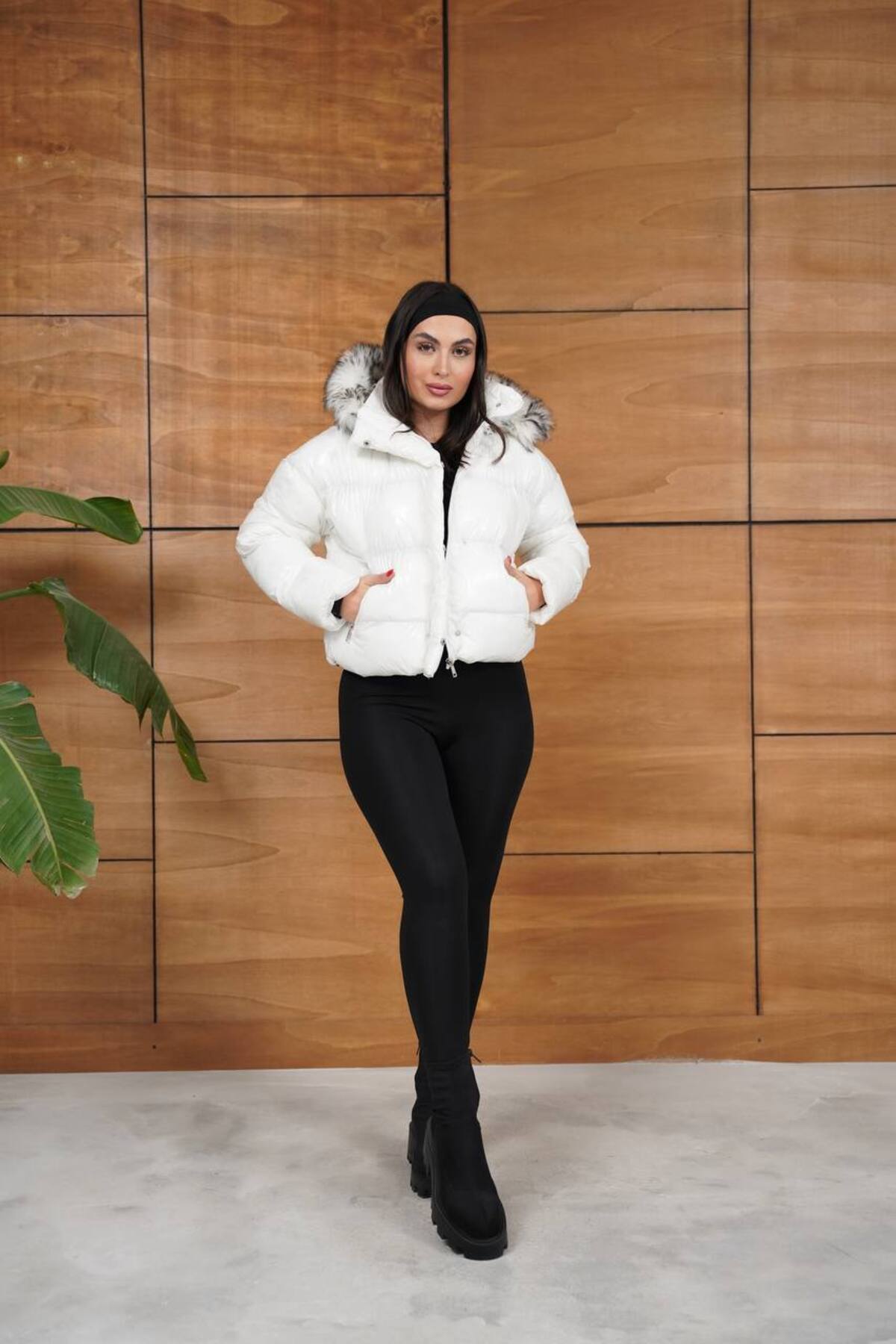Doudoune courte matelassée à capuche doublée pour femme - Chaude et élégante - Görsel 5