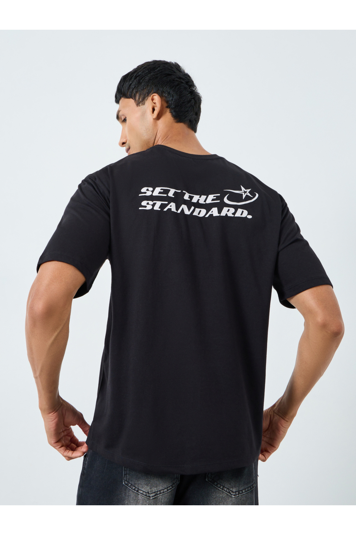 Styli Men Black Oversized Graphic Print T-Shirt