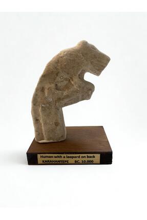 ANATOLİAMUSEUM Karahantepe İnsan–Leopar Kabartması