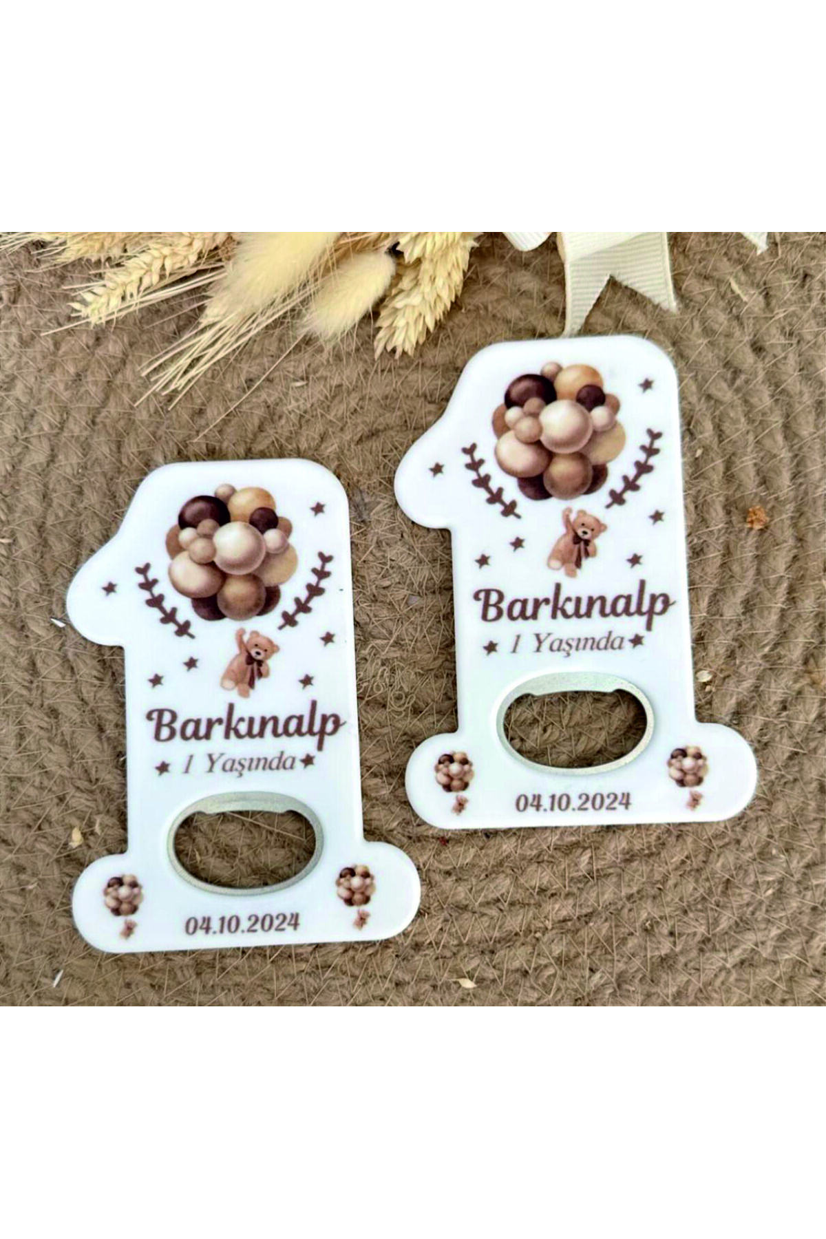 Magnet that will open 10 birthday gifts with card and gelatin for 1 year