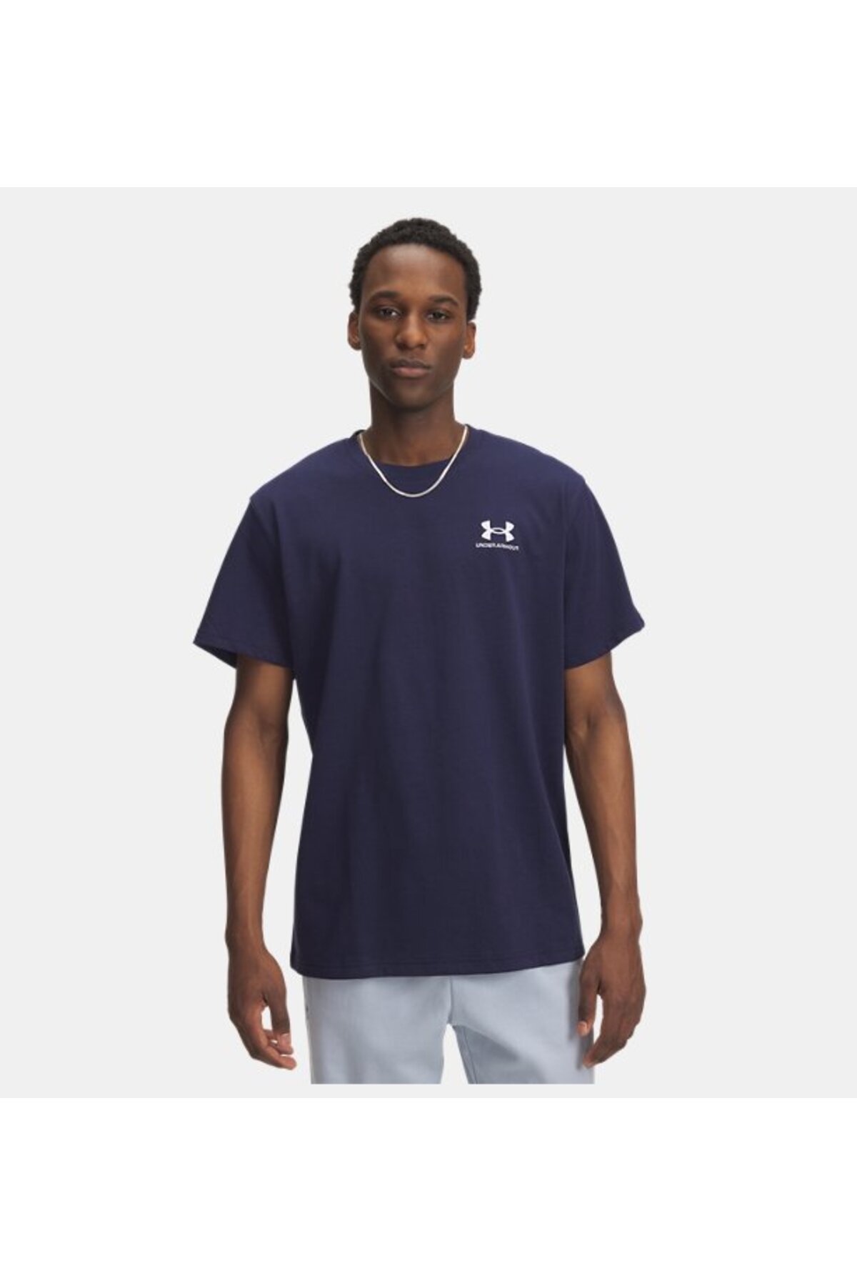 آندر آرمور تی‌شرت آستین کوتاه مردانه طرح UA LOGO EMB Heavyweight کد ۱۳۷۳۹۹۷-۴۱۱