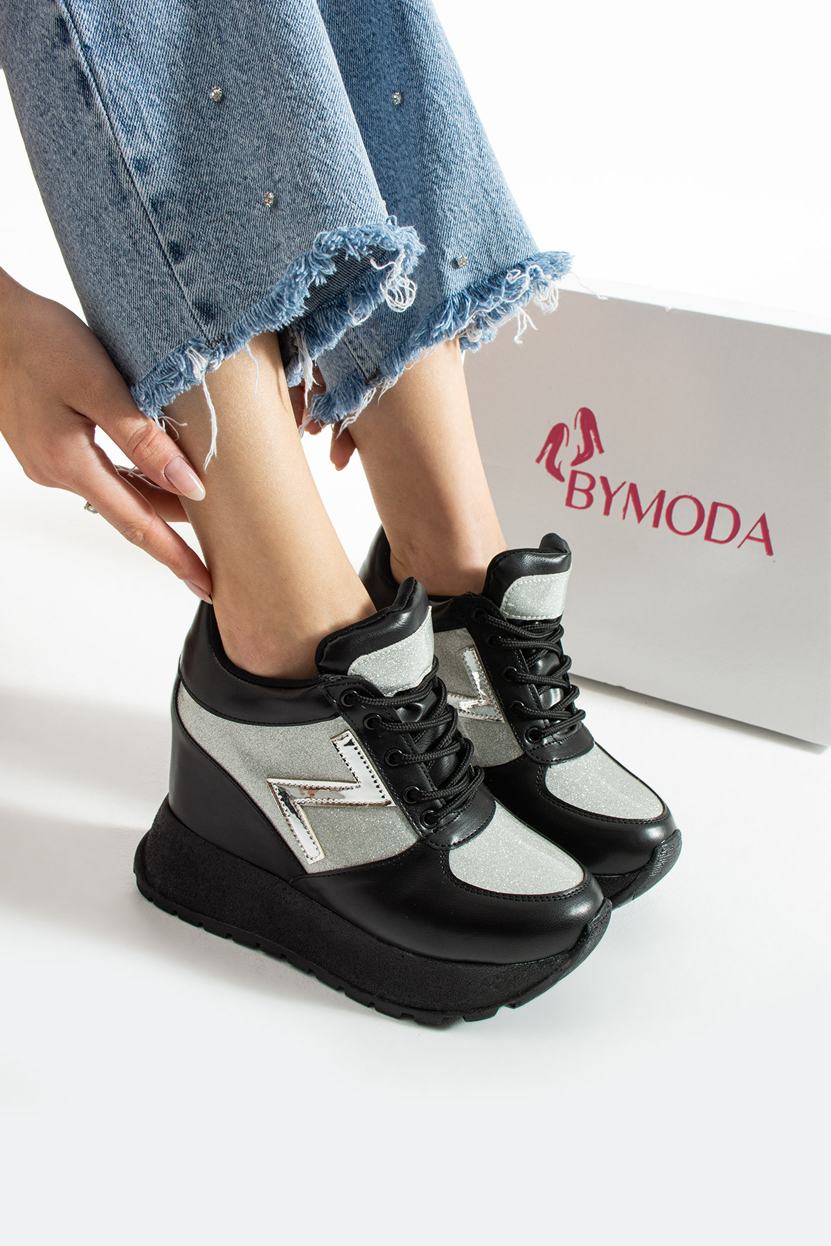Bymoda Yeni Sezon Siyah Gizli Dolgu Topuklu Spor Ayakkabı Topuk Yüksekliği Toplam 10 CM