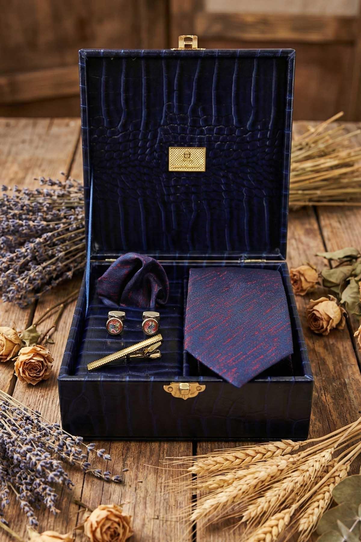  جعبه هدیه مردانه سرمه‌ای - کراوات، دکمه سرآستین، سنجاق کراوات KMK130
