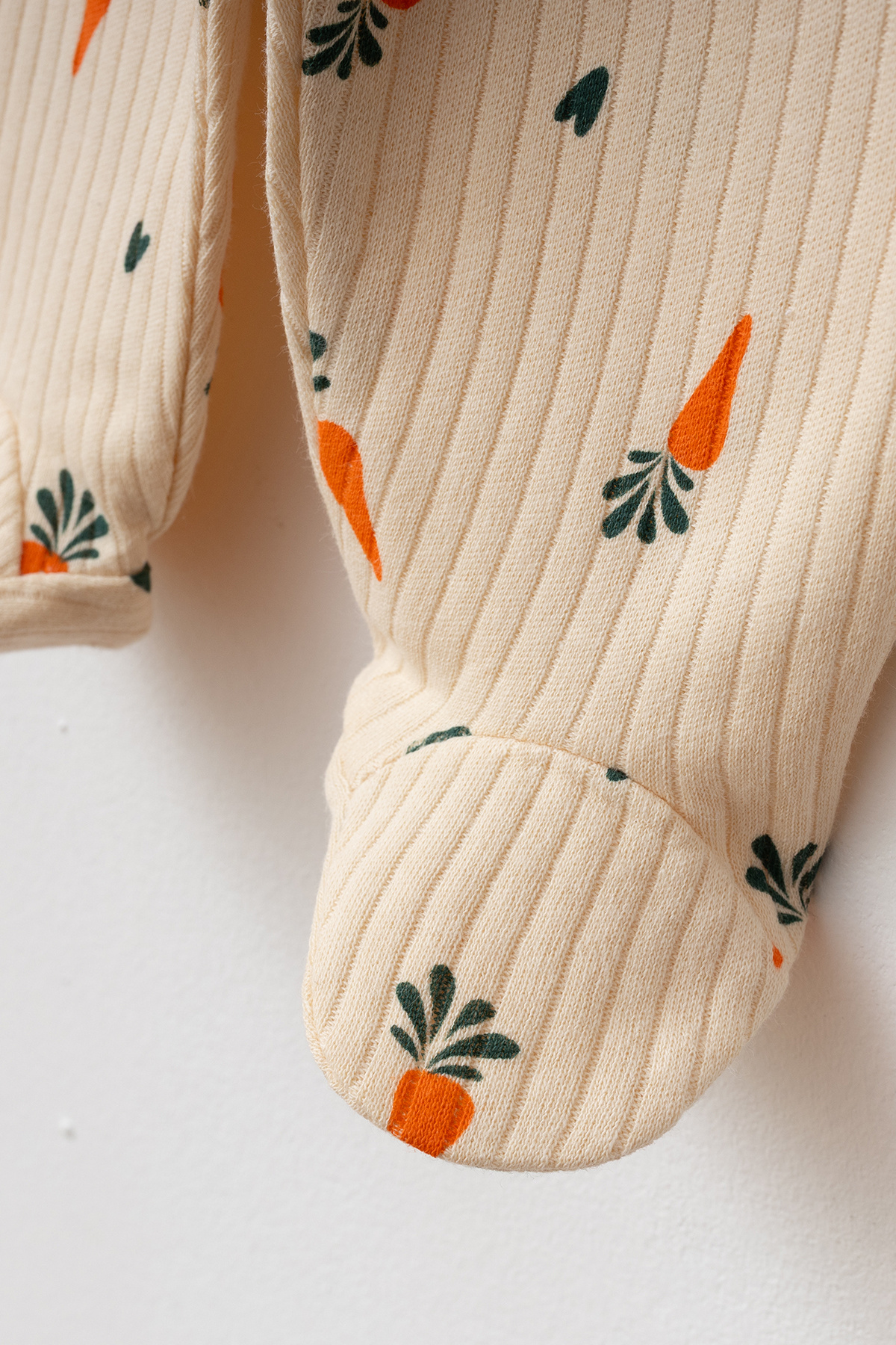 yukobaby bebeğiniz için en doğalı Bebek Havuçlu %100 Pamuk 5'li Yenidoğan Hastane Çıkışı Set yk0030 fotoğrafı 3 (önizleme)