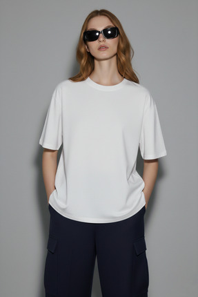 Softandbasic Kadın %100 Organik Pamuk Oversize Fit Basic Yuvarlak Yaka T-shirt