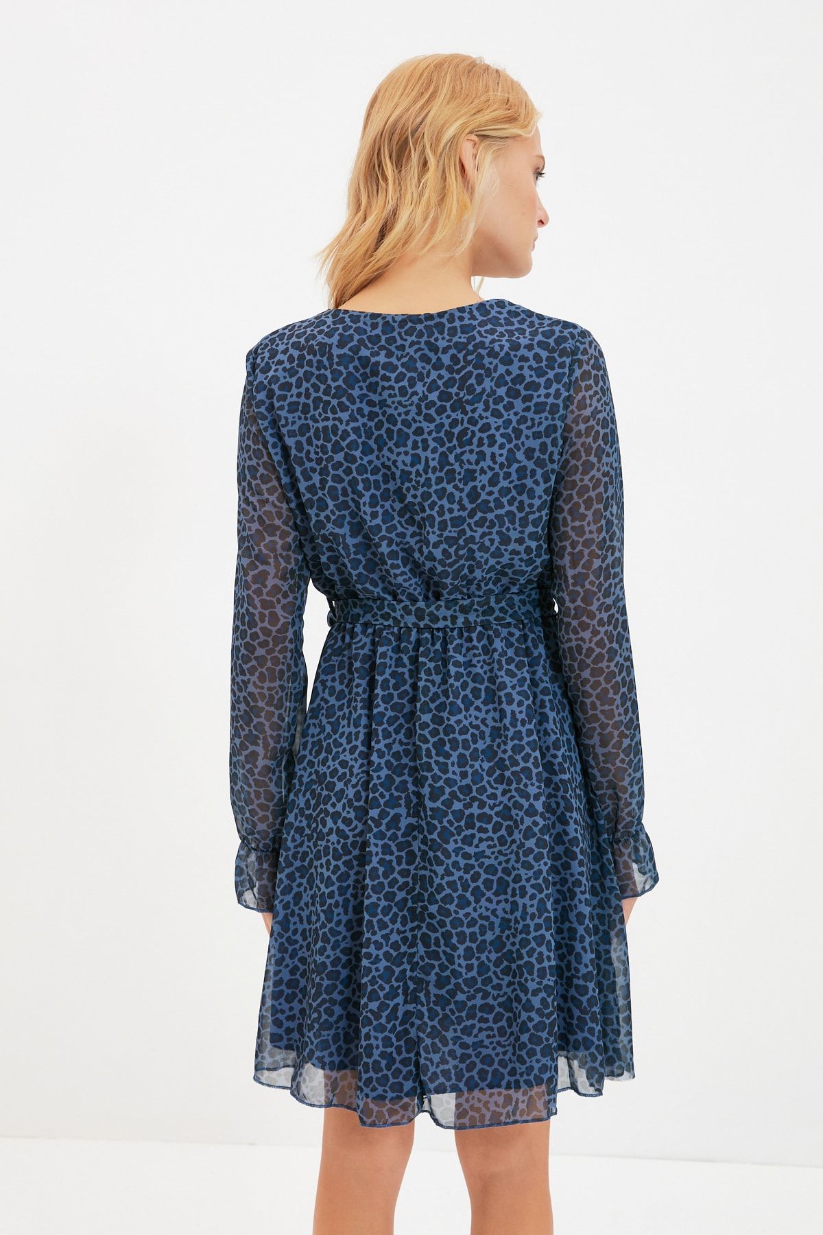 Trendyol Collection Kleid Blau Skater