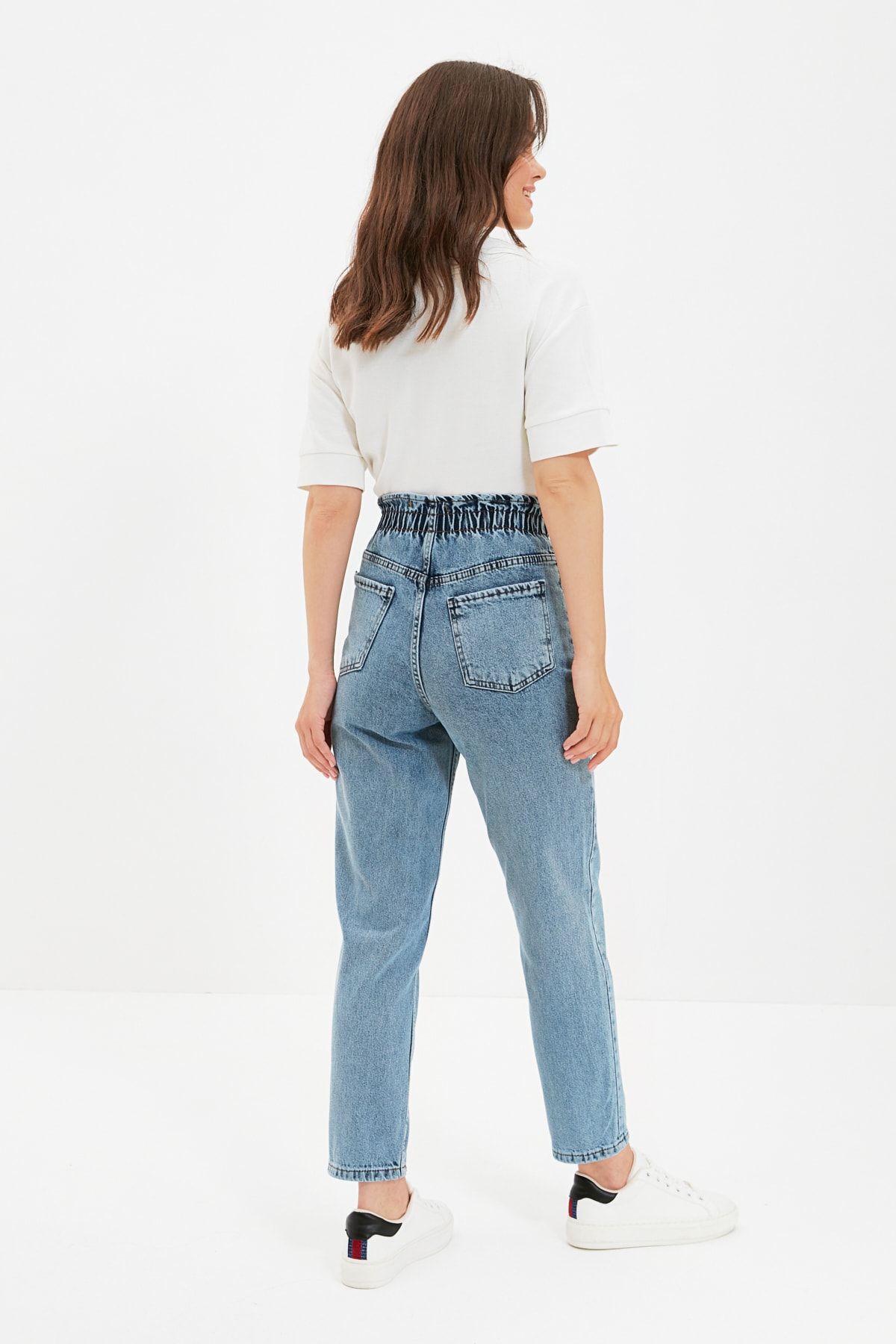 Trendyol Modest Jeans Dunkelblau Mom Fast ausverkauft FN8474