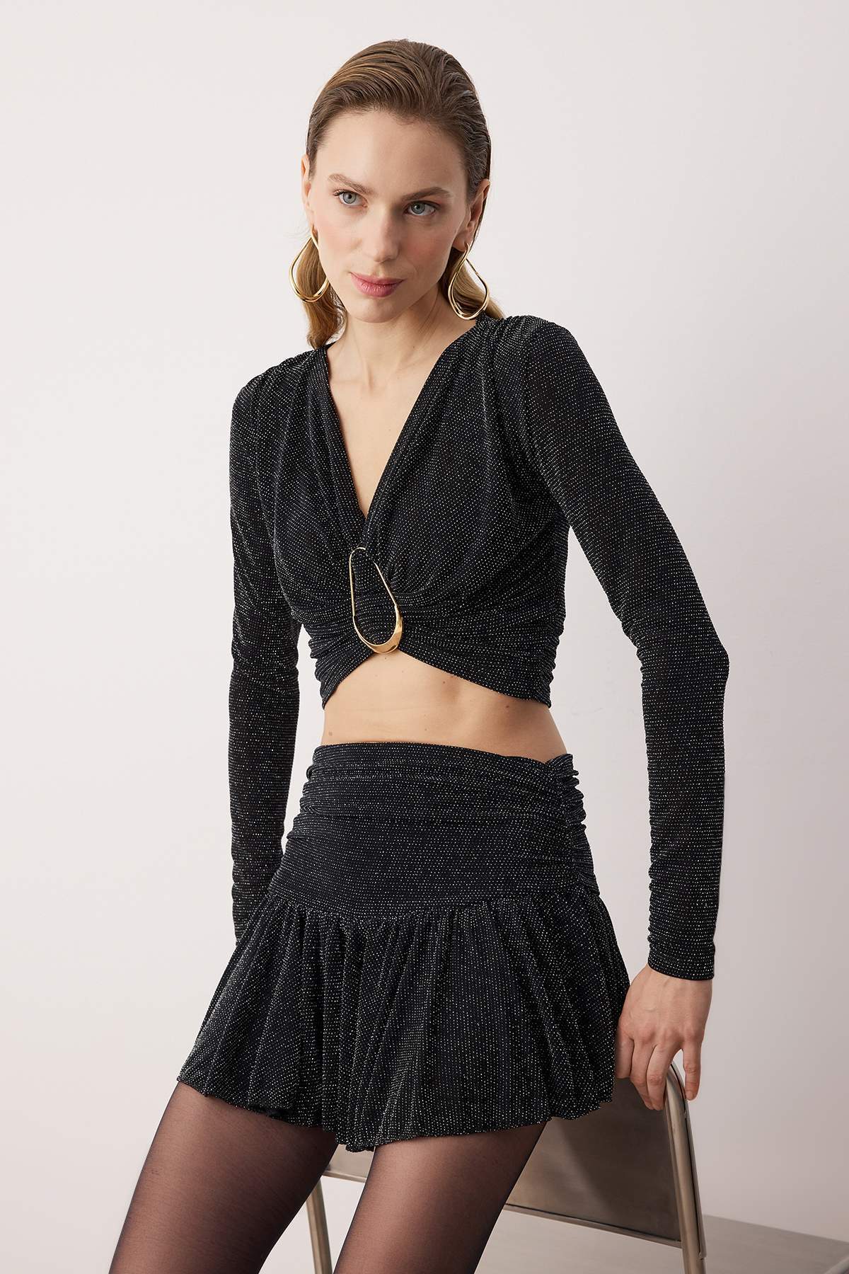 Trendyolmilla  Siyah Simli Örme Aksesuarlı Bluz Etek Alt Üst Takım TPRAW26AU00006