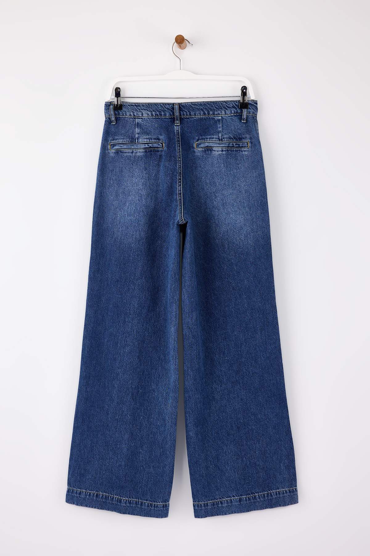 Trendyolmilla  Koyu Mavi DÖKÜMLÜ Bel Detaylı Yüksek Bel %100 Pamuk Wide Leg Jeans TWOSS26JE00061 - Görsel 6