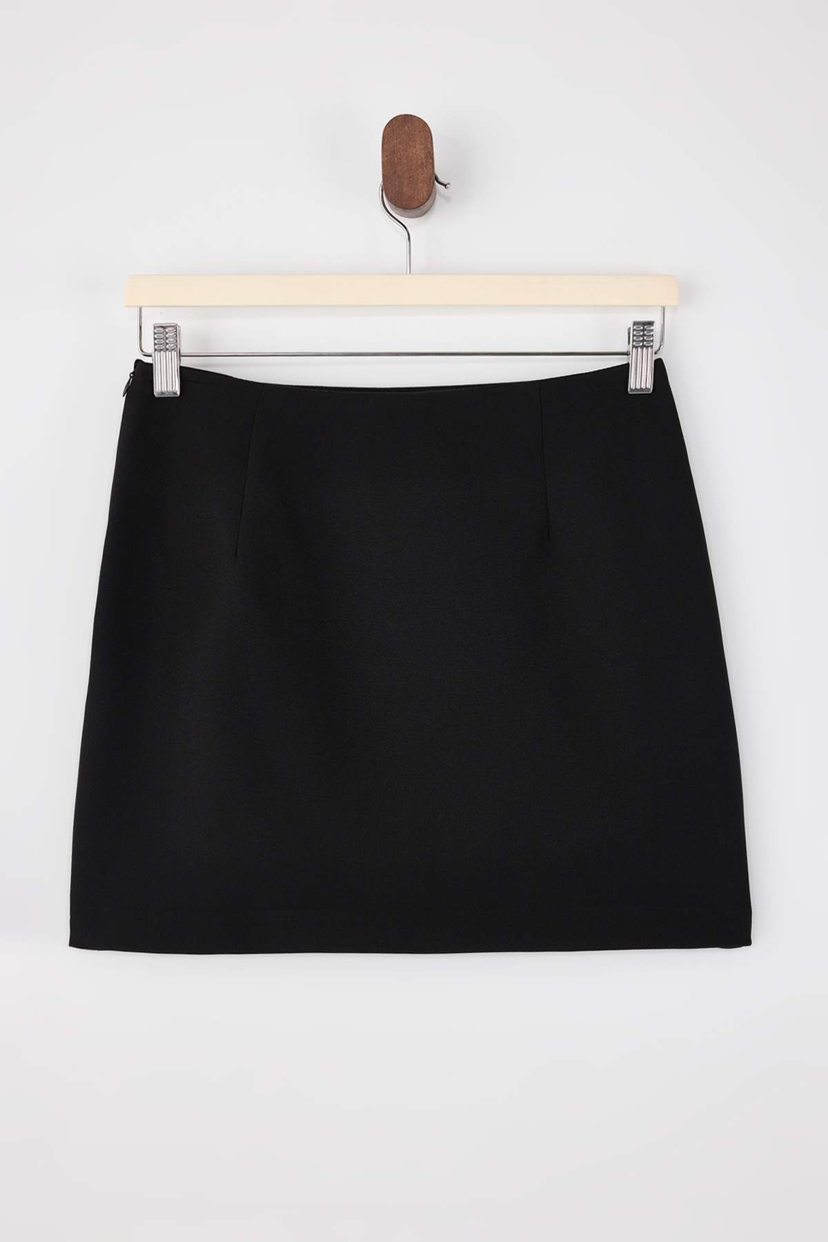 Trendyolmilla  Siyah Yırtmaç Detaylı Dokuma Kısa Mini Etek TWOSS26ET00028 - Görsel 8