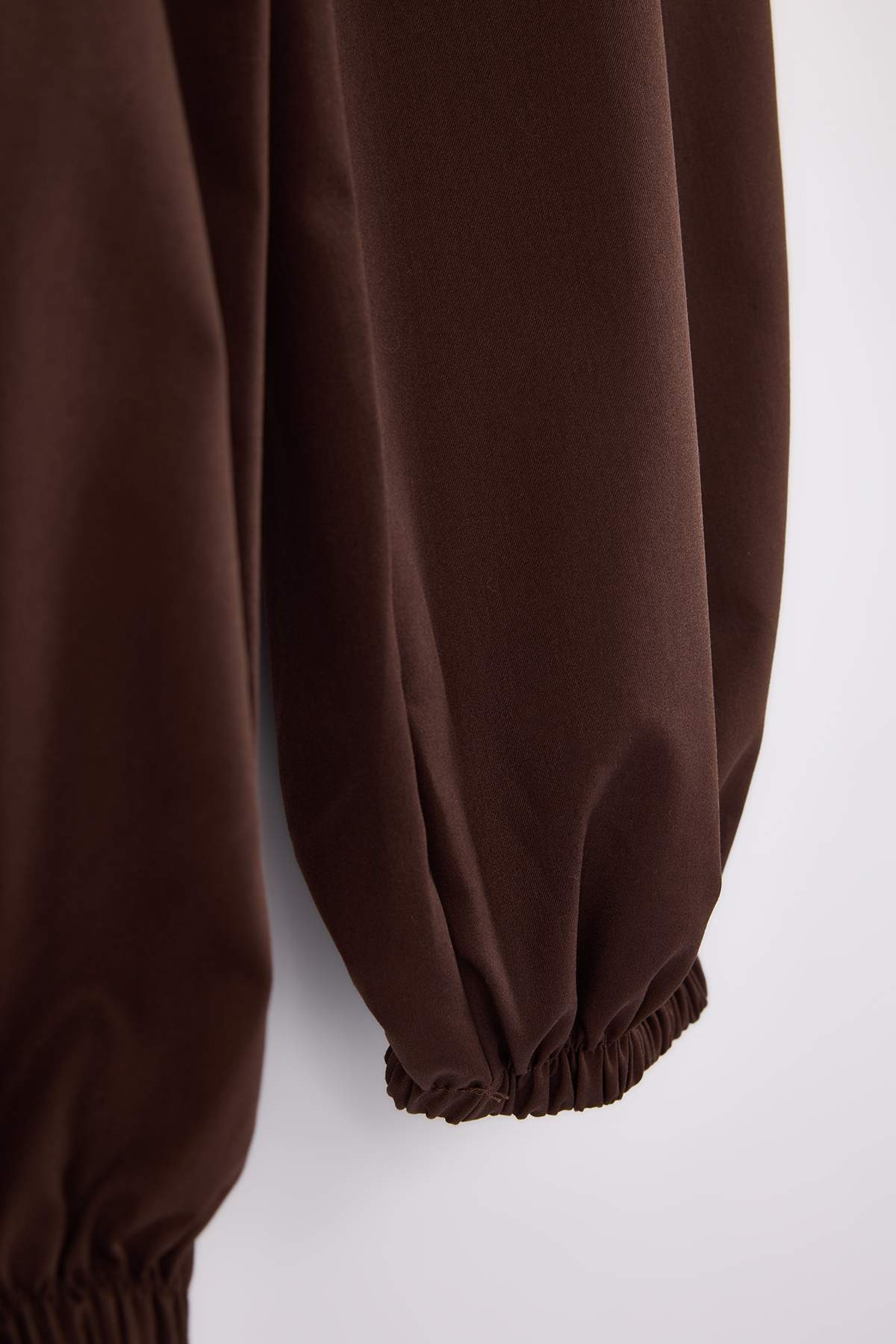 Trendyolmilla  Koyu Kahverengi Poliviskon Dokuma Şalvar Pantolon TWOSS26PL00039 - Görsel 7