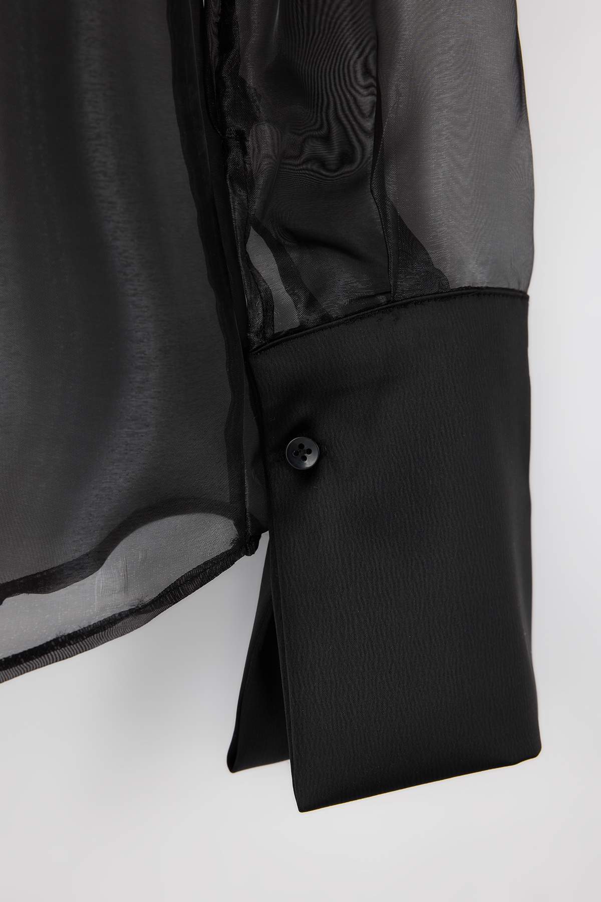 Trendyolmilla  Siyah Organze Geniş Kesim Astarsız Party Gömlek TPRSS26GO00001 - Görsel 8