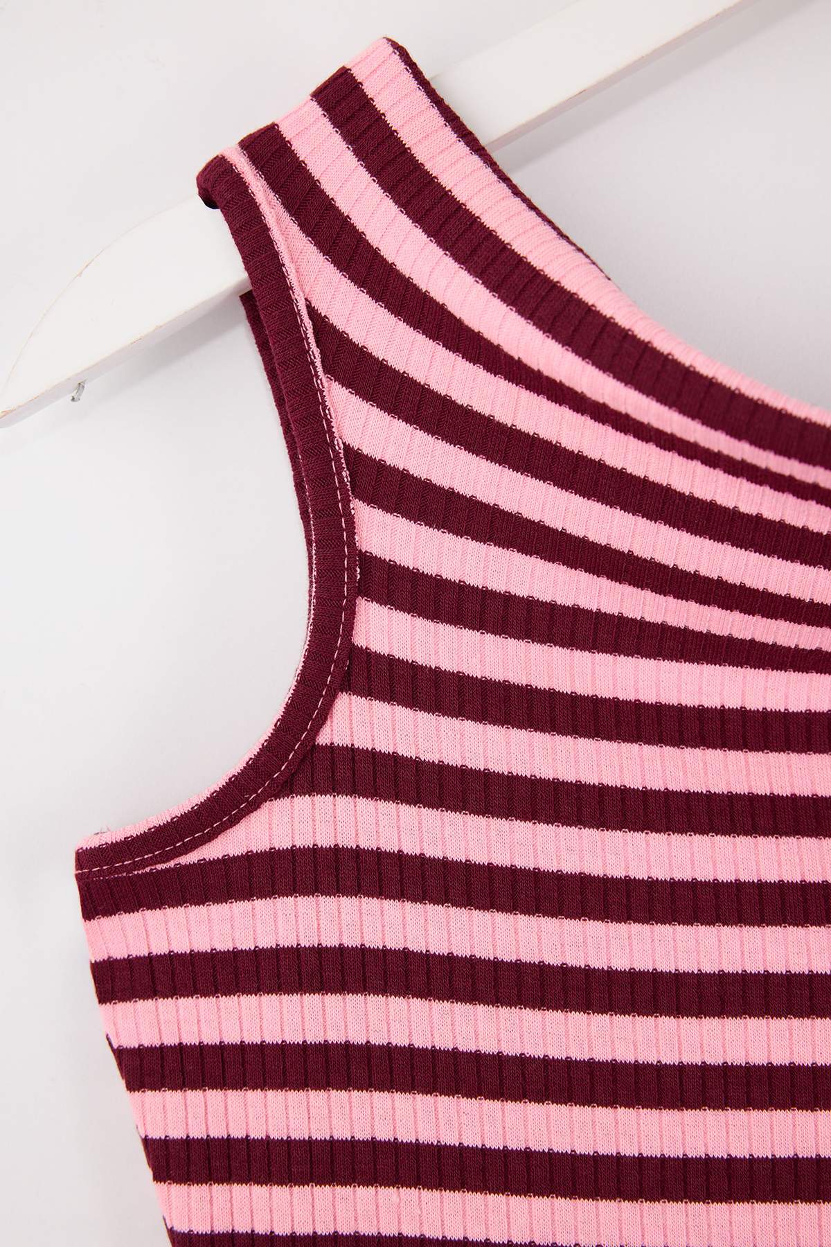 Trendyolmilla  Teen Çok Renkli Çizgili Fitted/Vücuda Oturan Boru Paça Esnek Örme Alt-Üst Takım TWOSS26AU00024 - Görsel 6