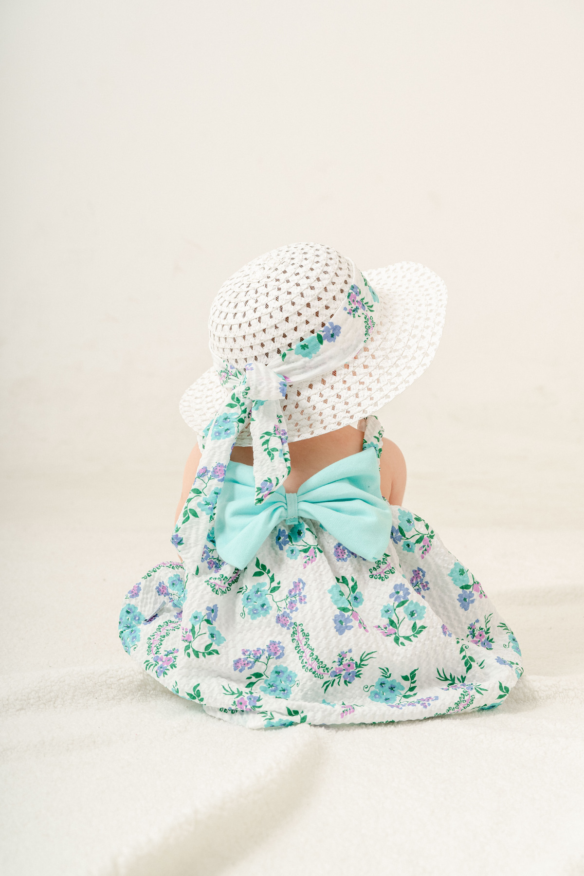 Chicsy Baby Tatlı Çiçek Desenli Şapkalı Fiyonklu Kız Bebek Elbisesi fotoğrafı 3 (önizleme)