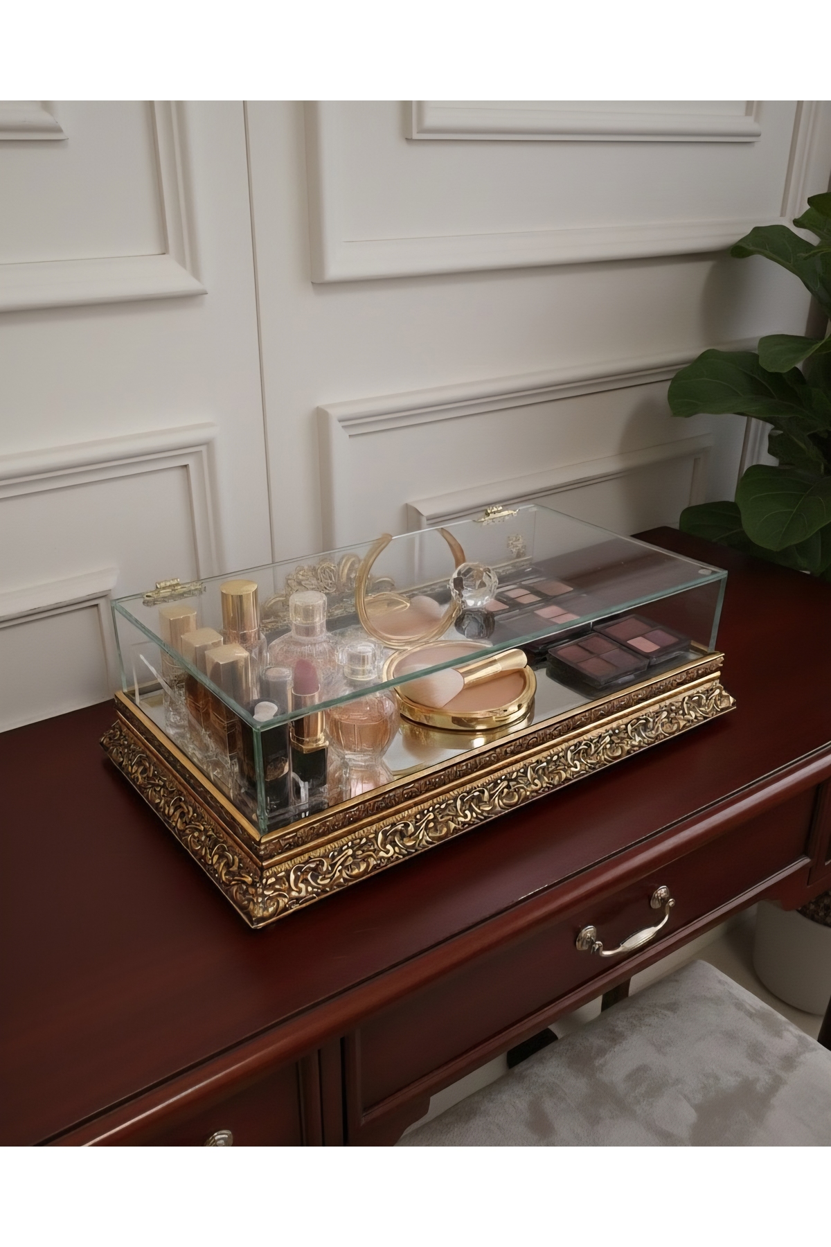 Lüks Gold Detaylı Cam Sunum ve Çikolata Kutusu Söz Nişan Bohça Makyaj Kutusu 30x20x6(çikolatasızdır)