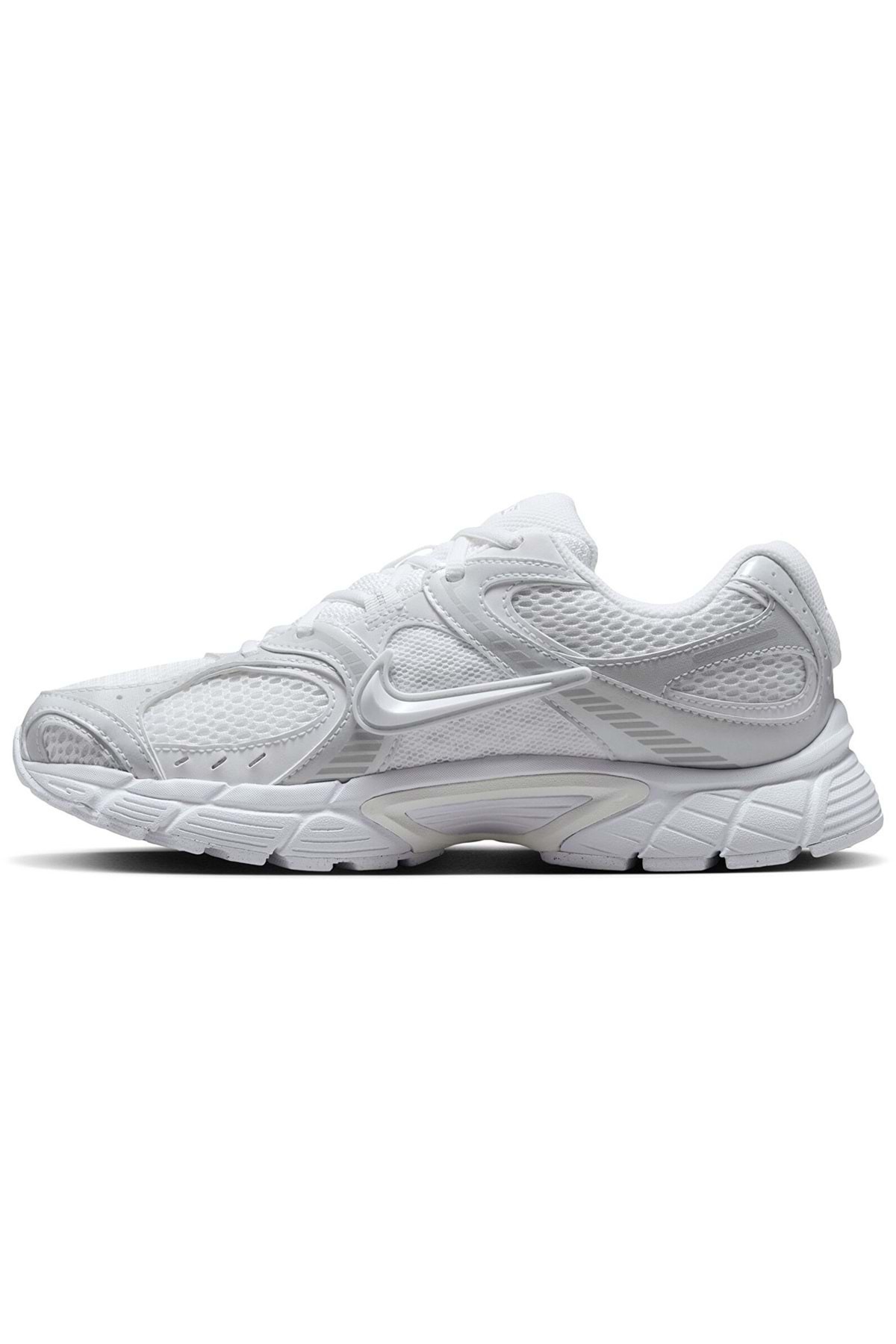 حذاء رياضي للجنسين V5 Rnr باللون الأبيض