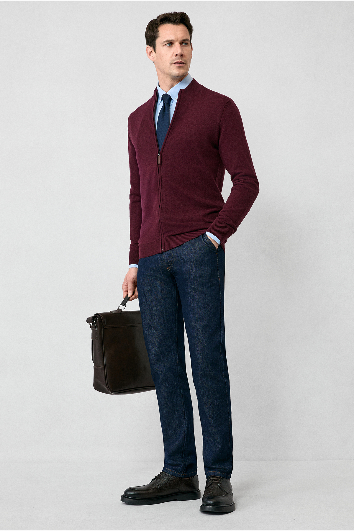 Kiğılı  Uzun Kol Regular Fit Düğmeli Yaka Pamuklu Kolay Ütülenebilir Oxford 4 Mevsim Gömlek - Görsel 7