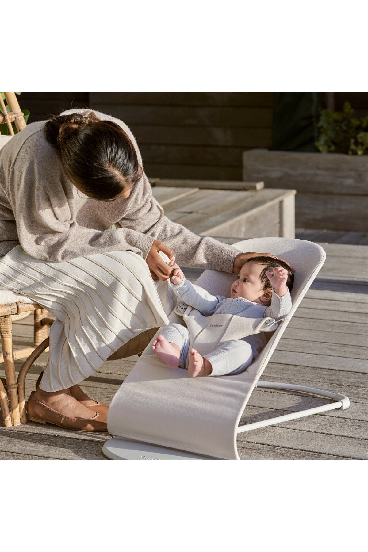 BabyBjörn Bliss Ana Kucağı Cotton 3D Jersey Light Beige fotoğrafı 2 (önizleme)