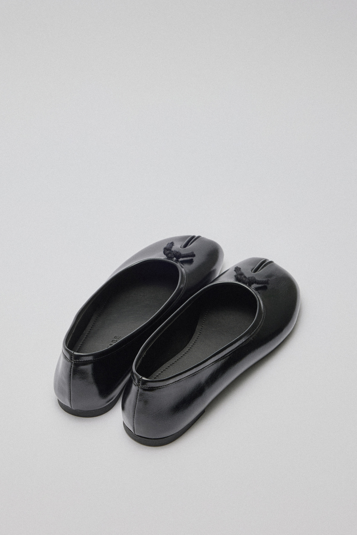 LUTVELIZADE  Babet 2516 - Parmak Arası Düğüm Detaylı Siyah Kadın Babet - Görsel 8