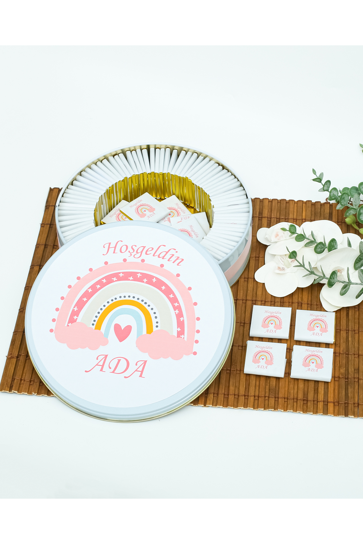 BUGİTO 100 Adet Pembe Gökkuşağı Temalı İsme Özel Hoşgeldin Kız Bebek Doğum Günü Hediyelik Çikolata fotoğrafı 3 (önizleme)