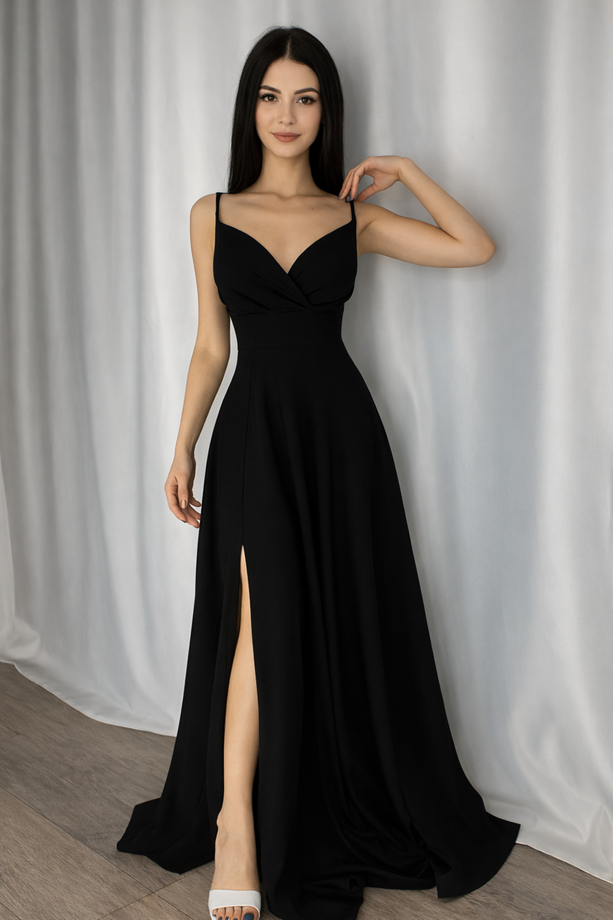 LACASE  Kadın Siyah Askılı Kruvaze Yaka Yırtmaçlı Maxi Abiye Elbise - Görsel 3