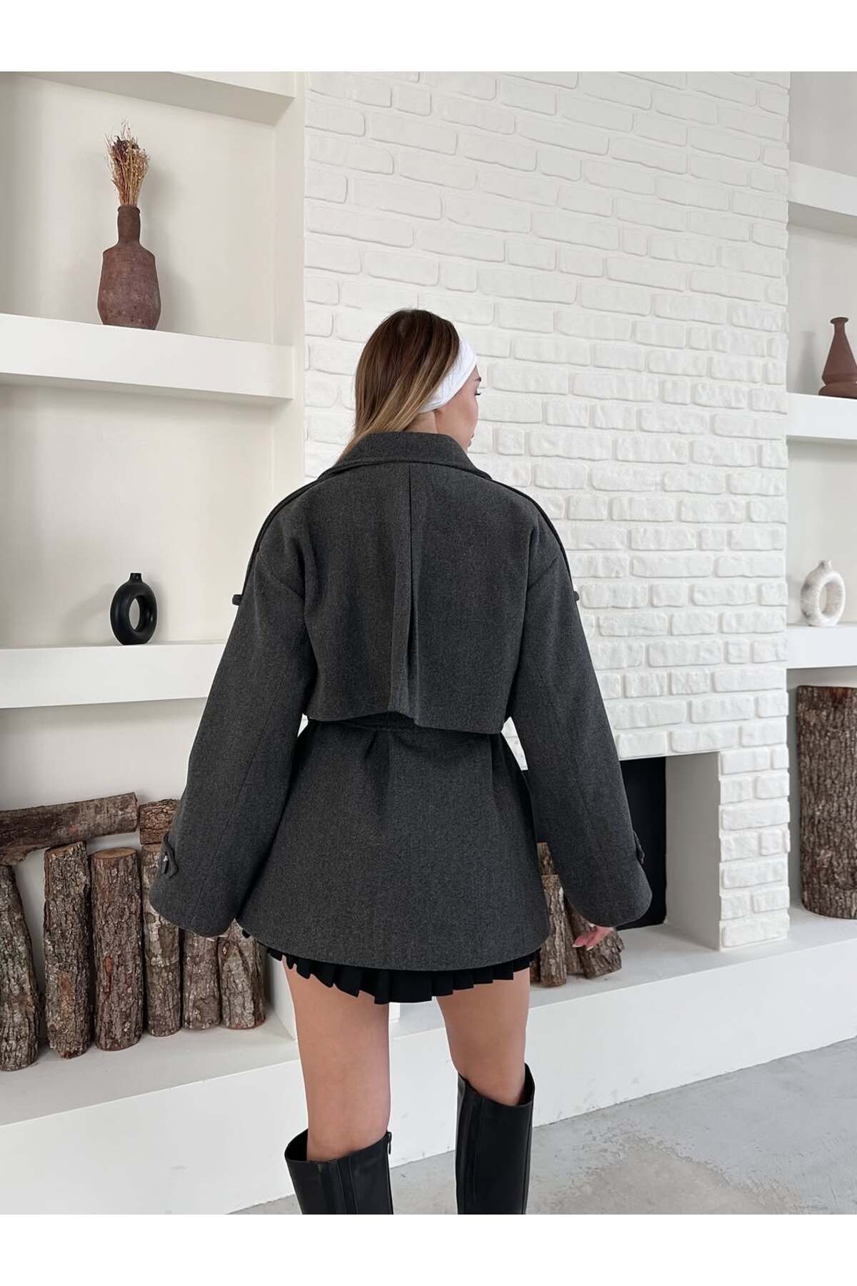 Robe De Lion Kaban Kısa Boy Düğmeli Kuşaklı Yeni Sezon Dış Giyim görsel 4