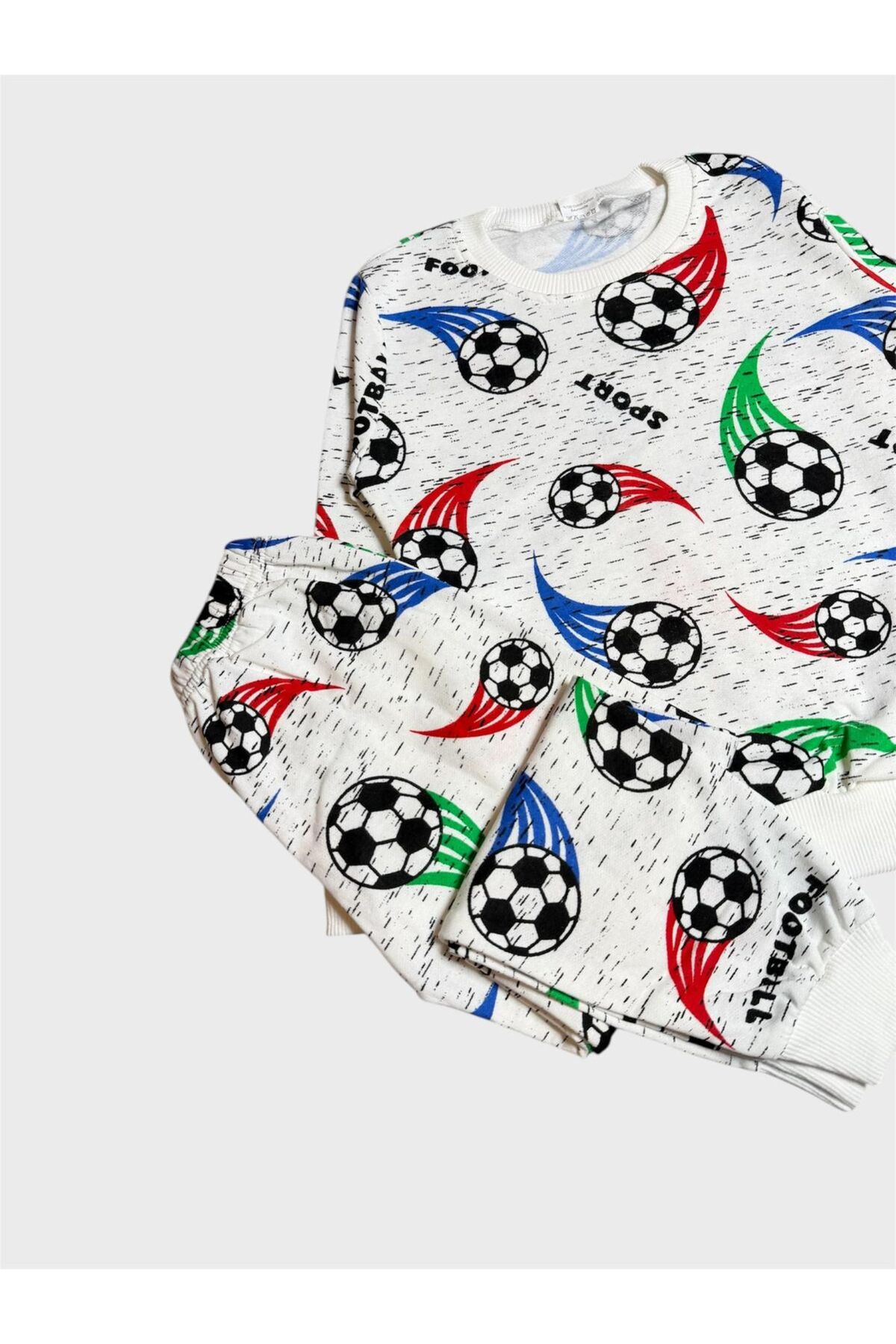 tusem butik homewear Erkek Çocuk Pamuklu Şardonlu Beyaz Top Desenli Uzun Kollu Kışlık Pijama Takımı fotoğrafı 3 (önizleme)