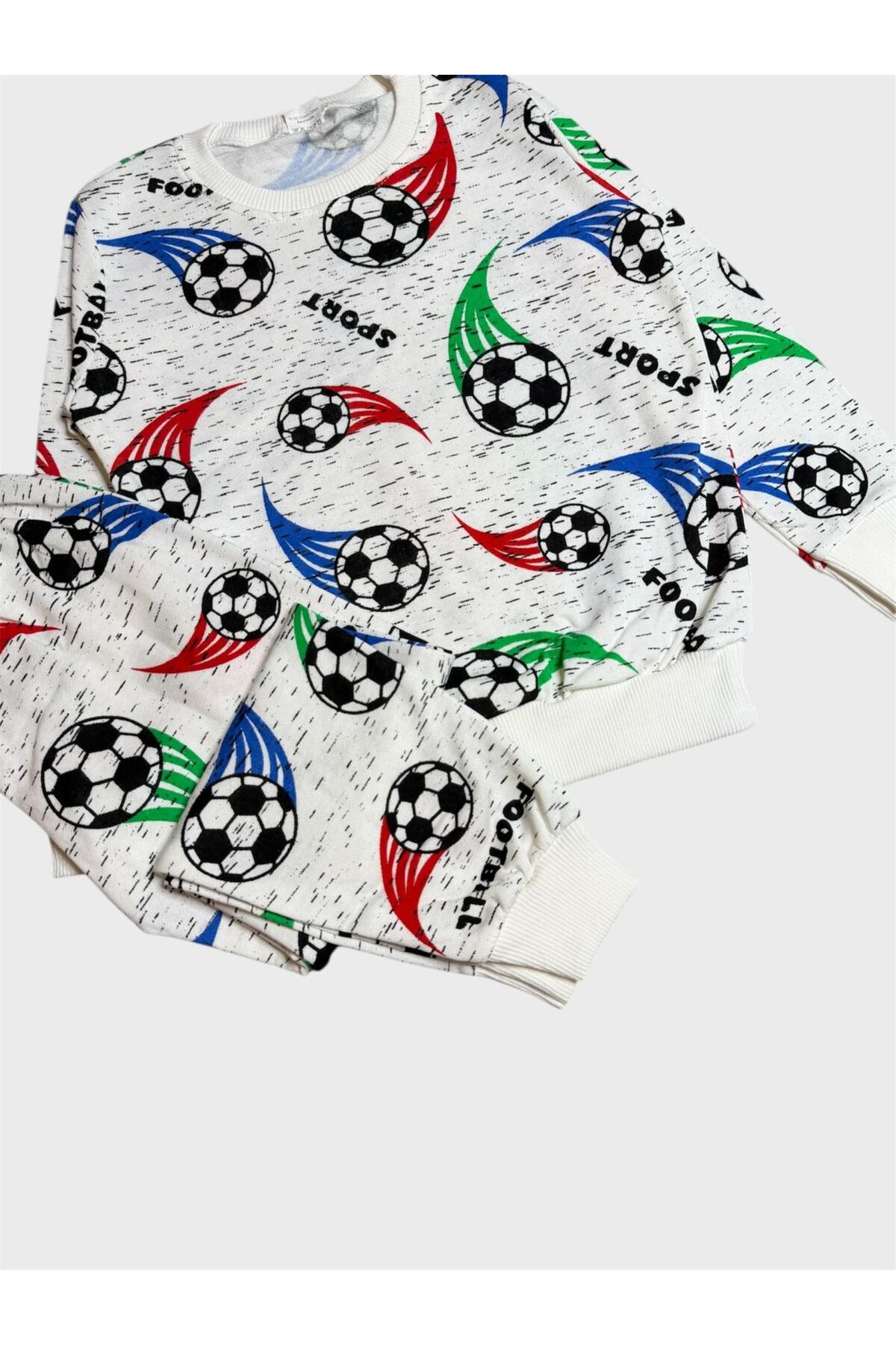 tusem butik homewear Erkek Çocuk Pamuklu Şardonlu Beyaz Top Desenli Uzun Kollu Kışlık Pijama Takımı fotoğrafı 4 (önizleme)