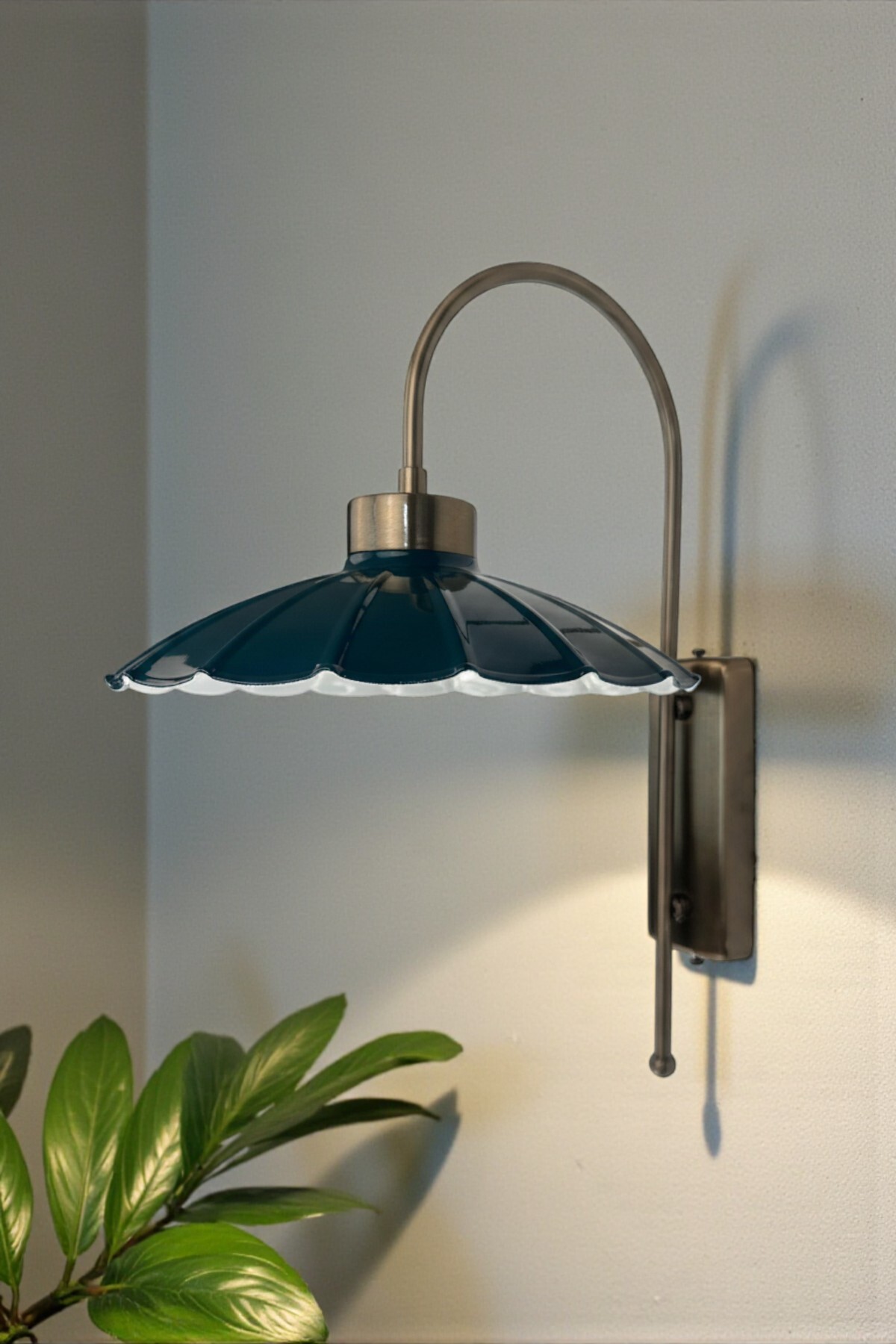 Risso Sea Green Single Sconce Living Room Kitchen Corridor Cafe Boutique Lamp Lighting