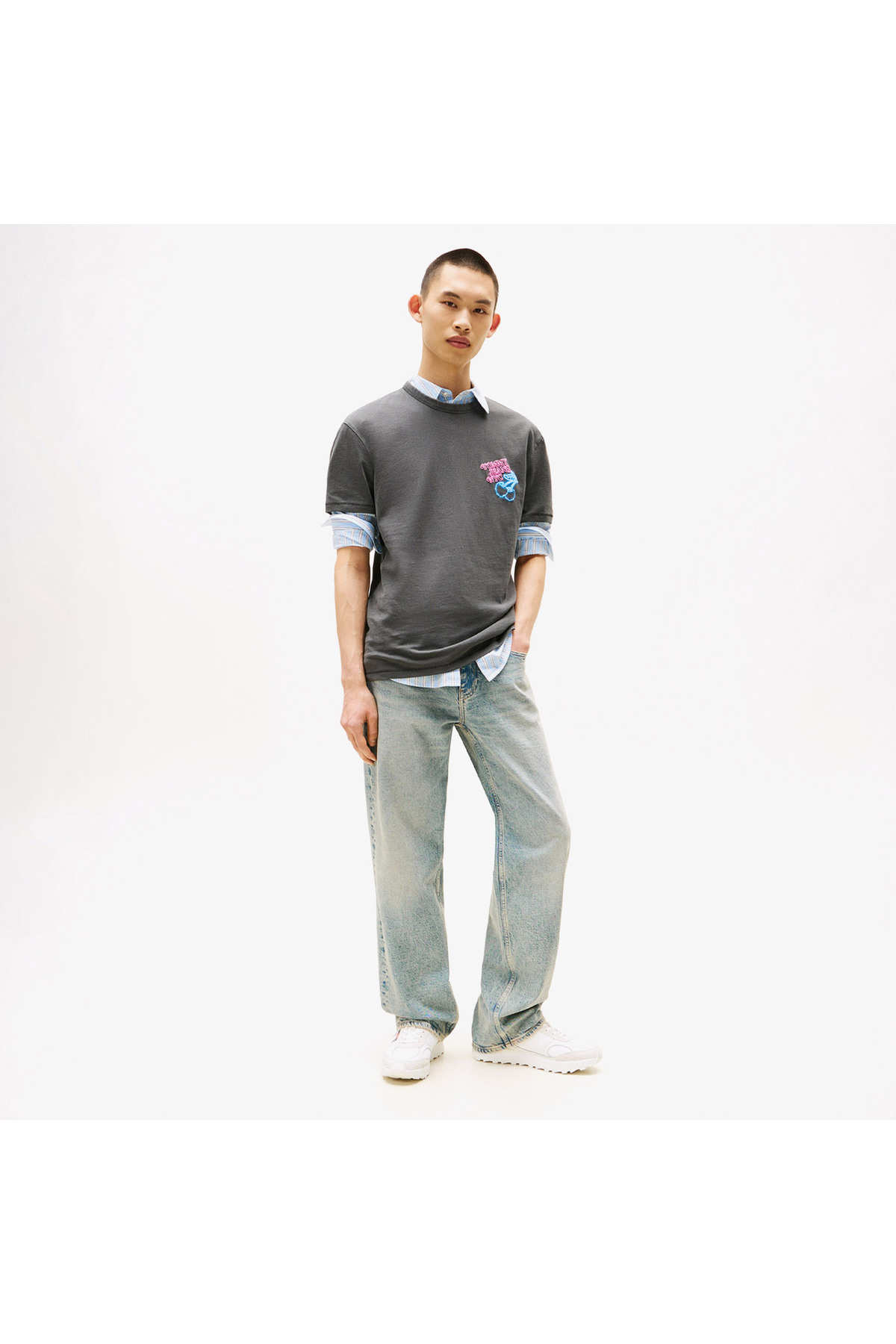 تامی هیلفیگر تی‌شرت مردانه خاکستری طرح‌دار یقه گرد