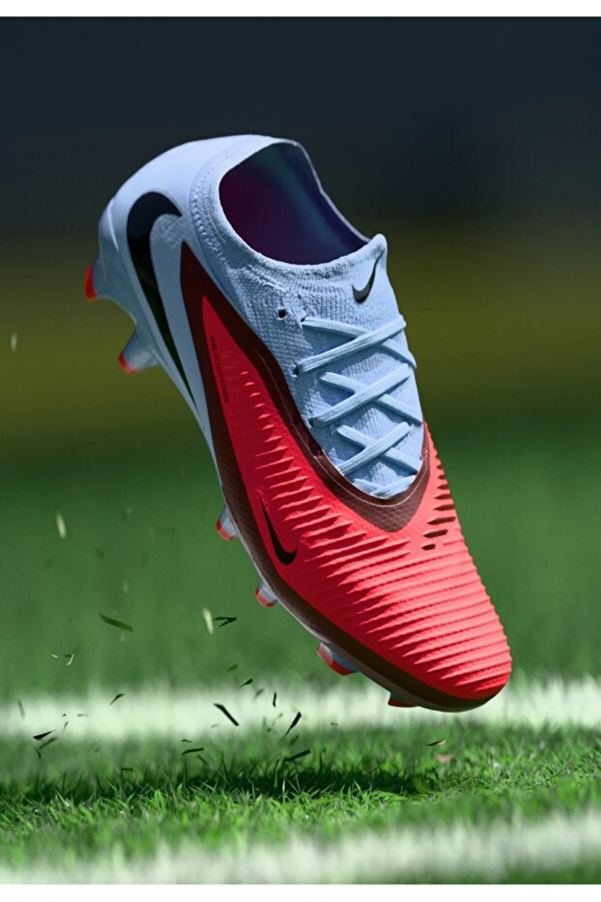 Nike PHANTOM 6 LOW AG-PRO PROFESYONEL SUNİ ÇİM KRAMPONU - Fiyatı