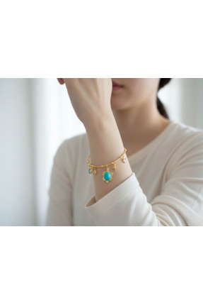 Belasso Kadın Altın Renk Turkuaz Taşlı Kaplumbağ Figürlü Çelik Kelepçe Bileklik
