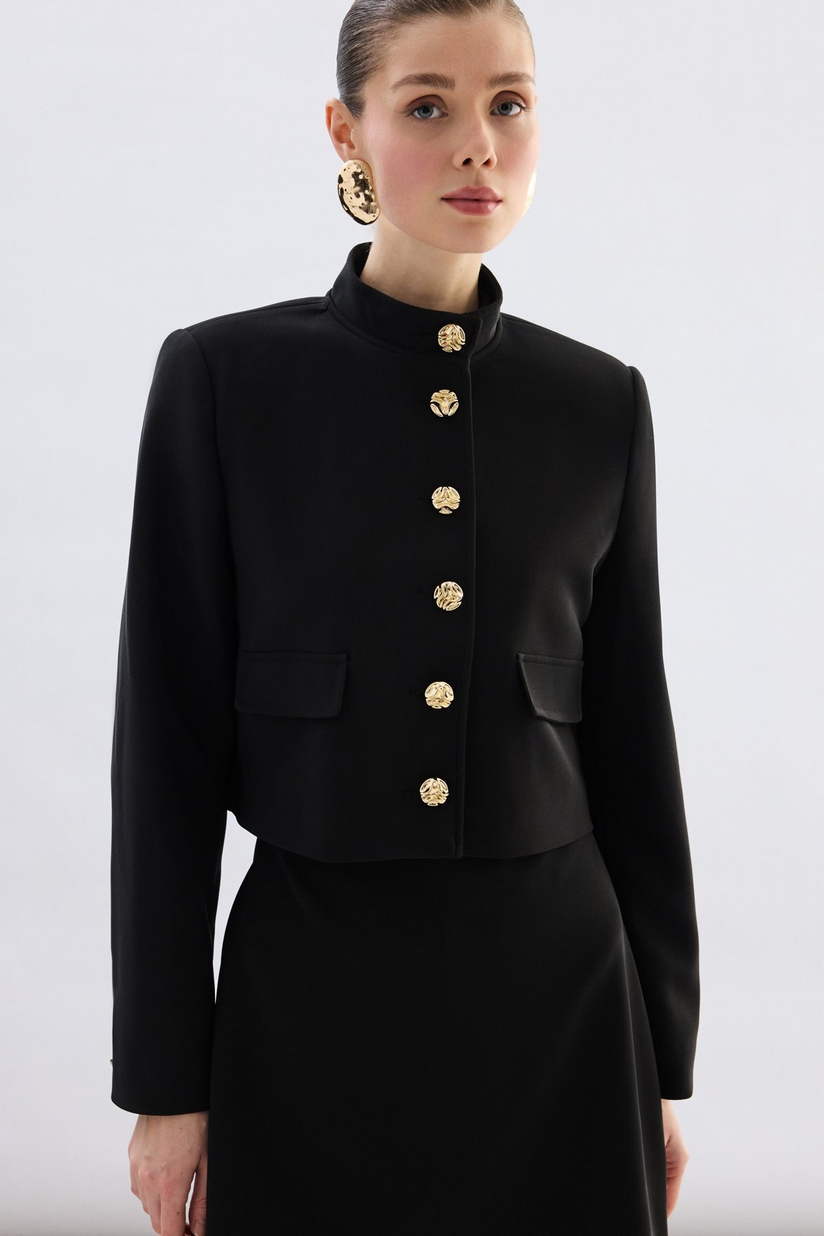 Sateen  Düğmeli Kısa Ceket - Siyah - Görsel 3