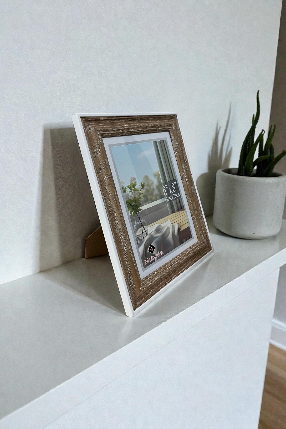 Free Standing Picture Frame 15cm x 20cm Decorative / Gift
