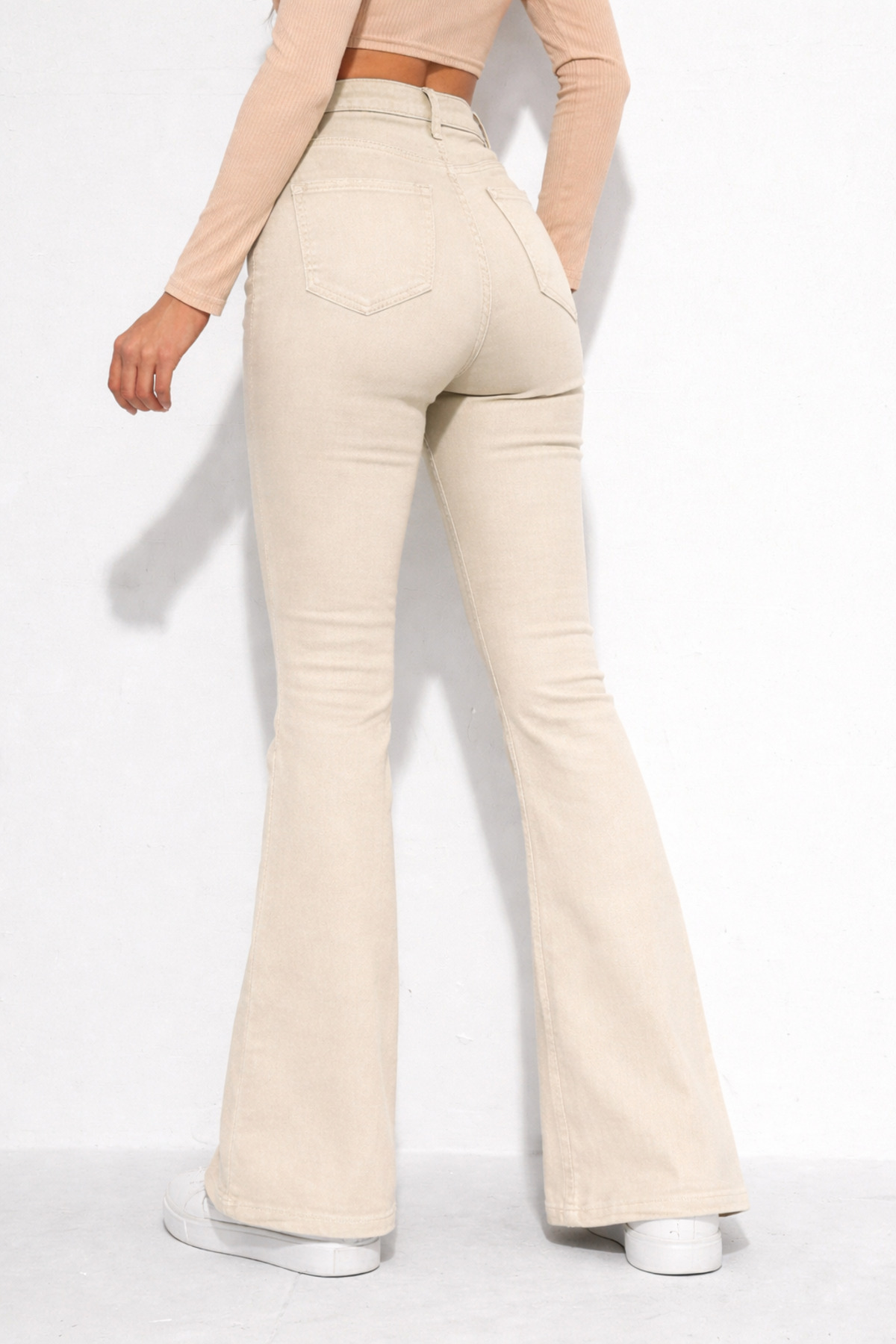 By Caspita Fashion  Kadın Yüksek Bel Power Likra Ultra Esnek Toparlayıcı Bej İspanyol Paça Jean - Görsel 2