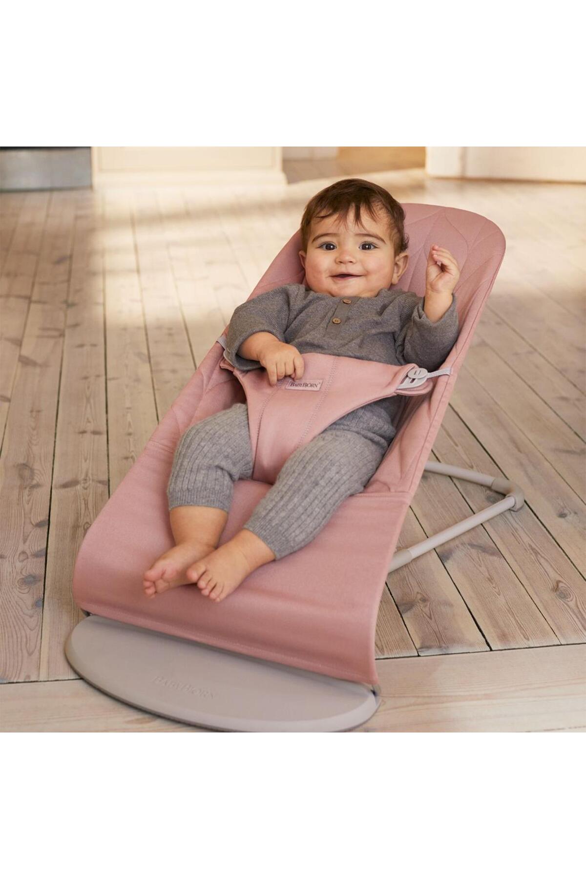 BabyBjörn Woven Petal Dusty Ana Kucağı Cotton Oyunaklı fotoğrafı 6 (önizleme)