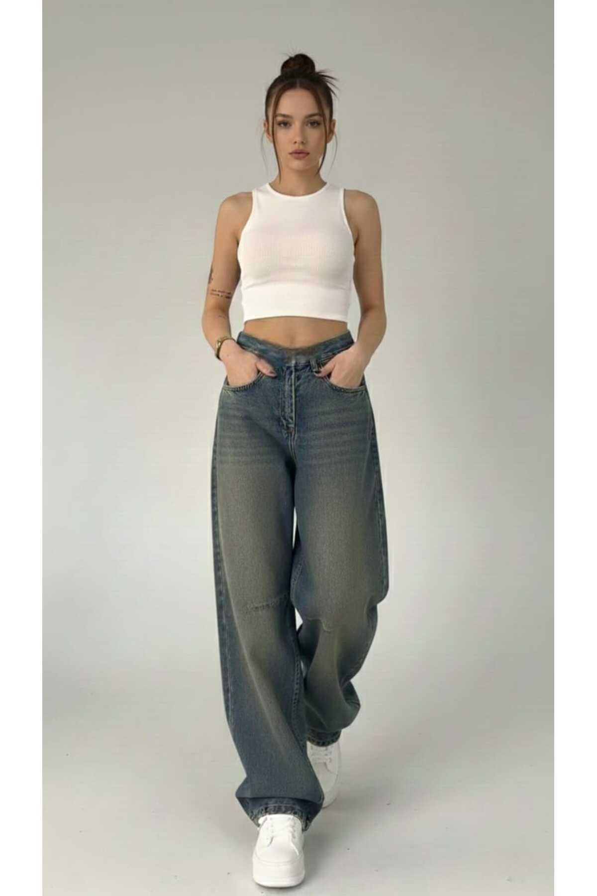 Avril Baggy Acid Washing Coffee Tint Buckle Detailed Wide Cut Baggy Jean Jeans