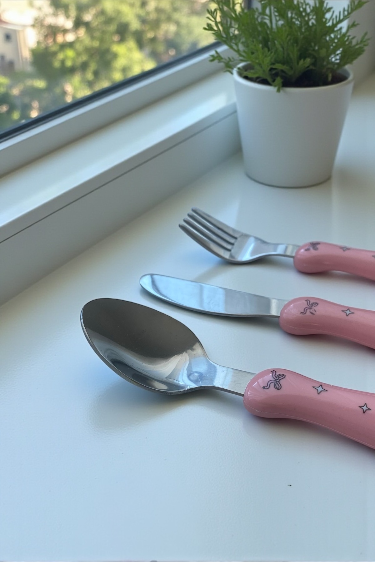 Dore Voir 3 Parça Çocuk Çatal Kaşık Bıçak Seti Paslanmaz Çelik-Pembe Renk fotoğrafı 2 (önizleme)