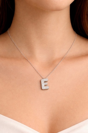 liore dünyası 925 Ayar Gümüş Zirkon Taşlı E Harfi Şık Kolye