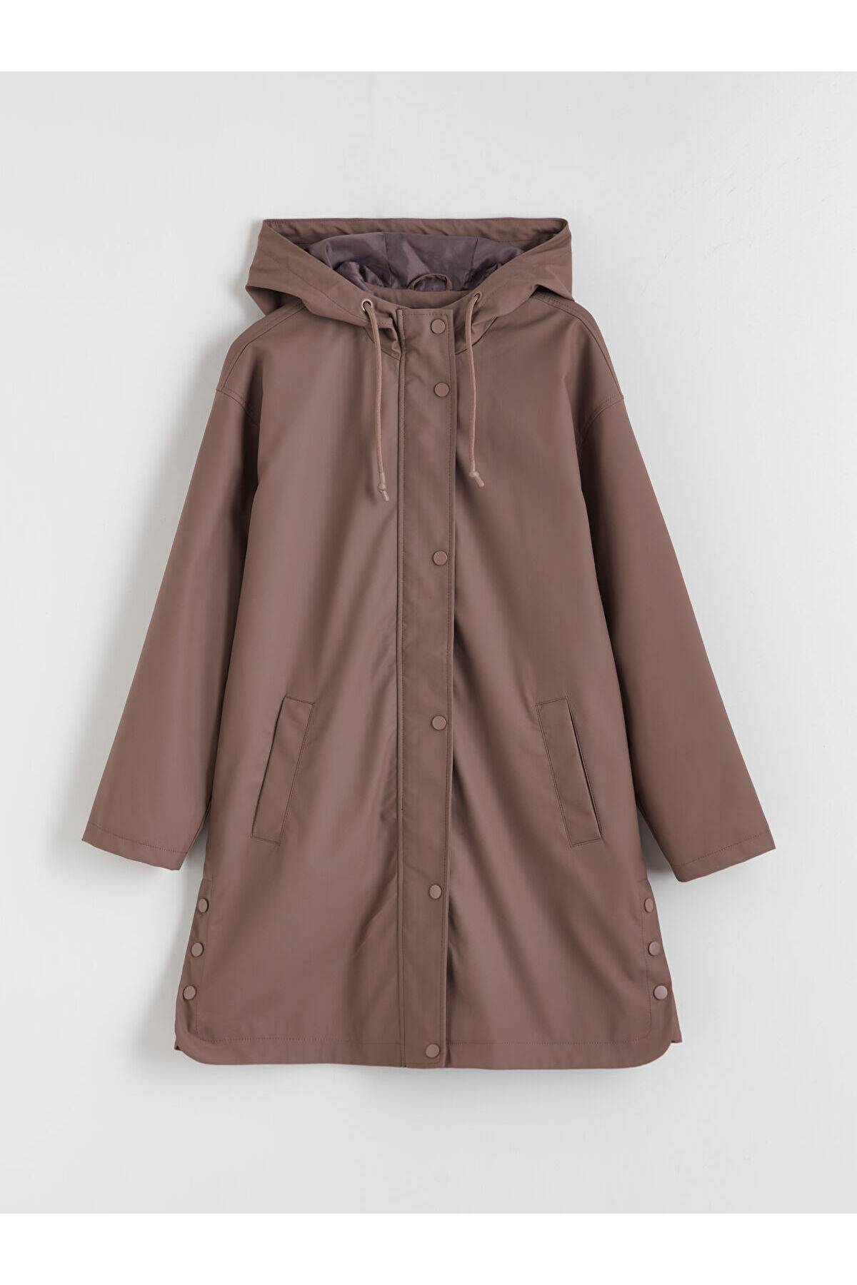 LC Waikiki  Kahverengi Kapüşonlu Kadın Yağmurluk - Görsel 5