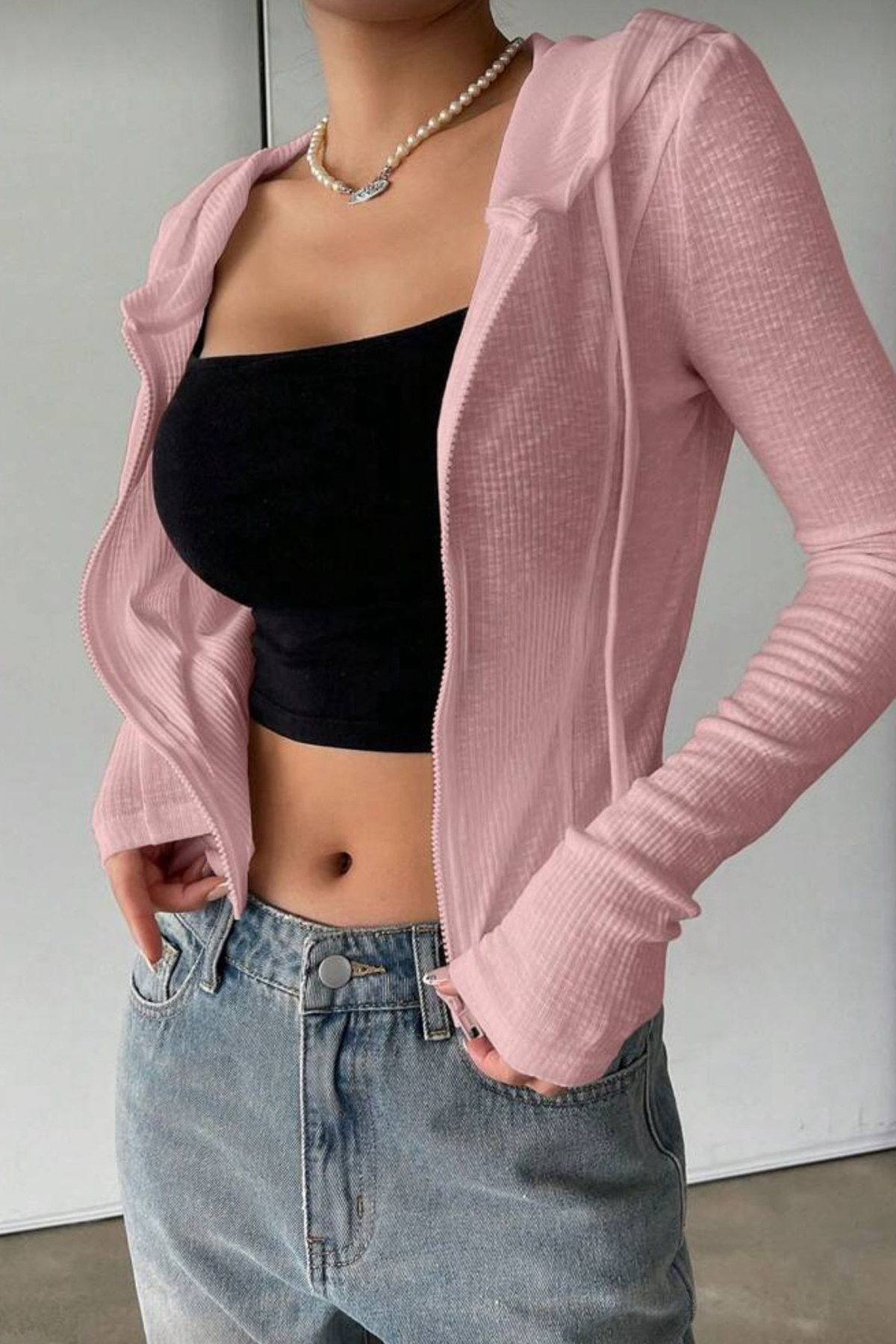 İlayda Toprak  Rolly Vücuda Oturan Pembe Fermuarlı Slim Fit Kapüşonlu Bluz - Görsel 2