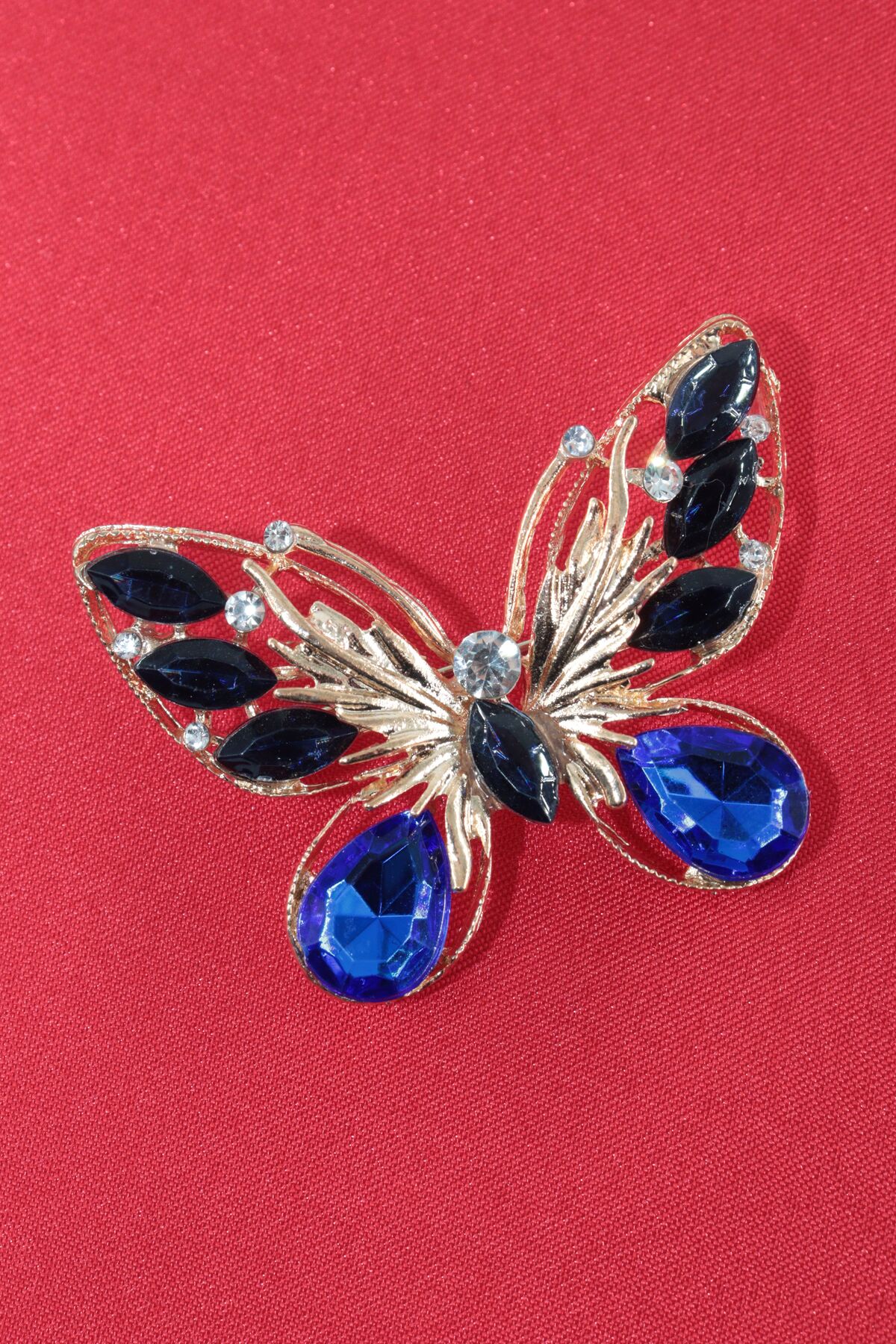 The story of rebirth butterfly brooch Women's lapel pin with sapphire and onyx shades of diamond