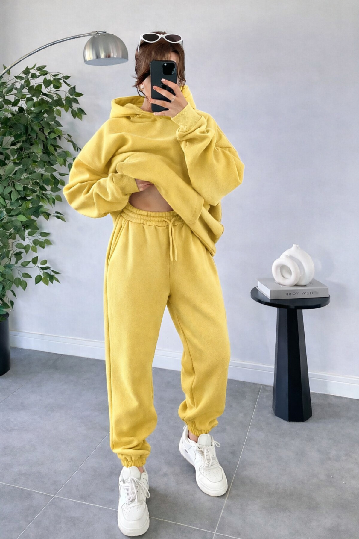 Women's Oversize Trendy Kangaroo Pocket Hooded Sweatshirt Tracksuit