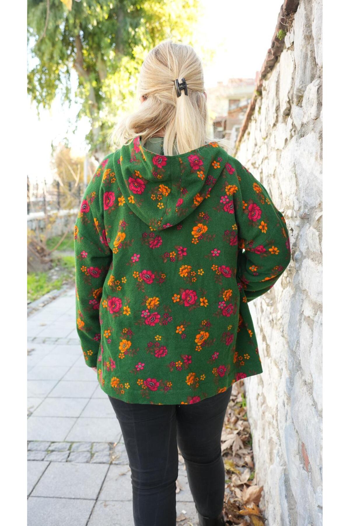 BE ATÖLYE BUTİK Kapşonlu Yeşil Çiçek Desenli Pazen Ceket Hoodie görsel 4